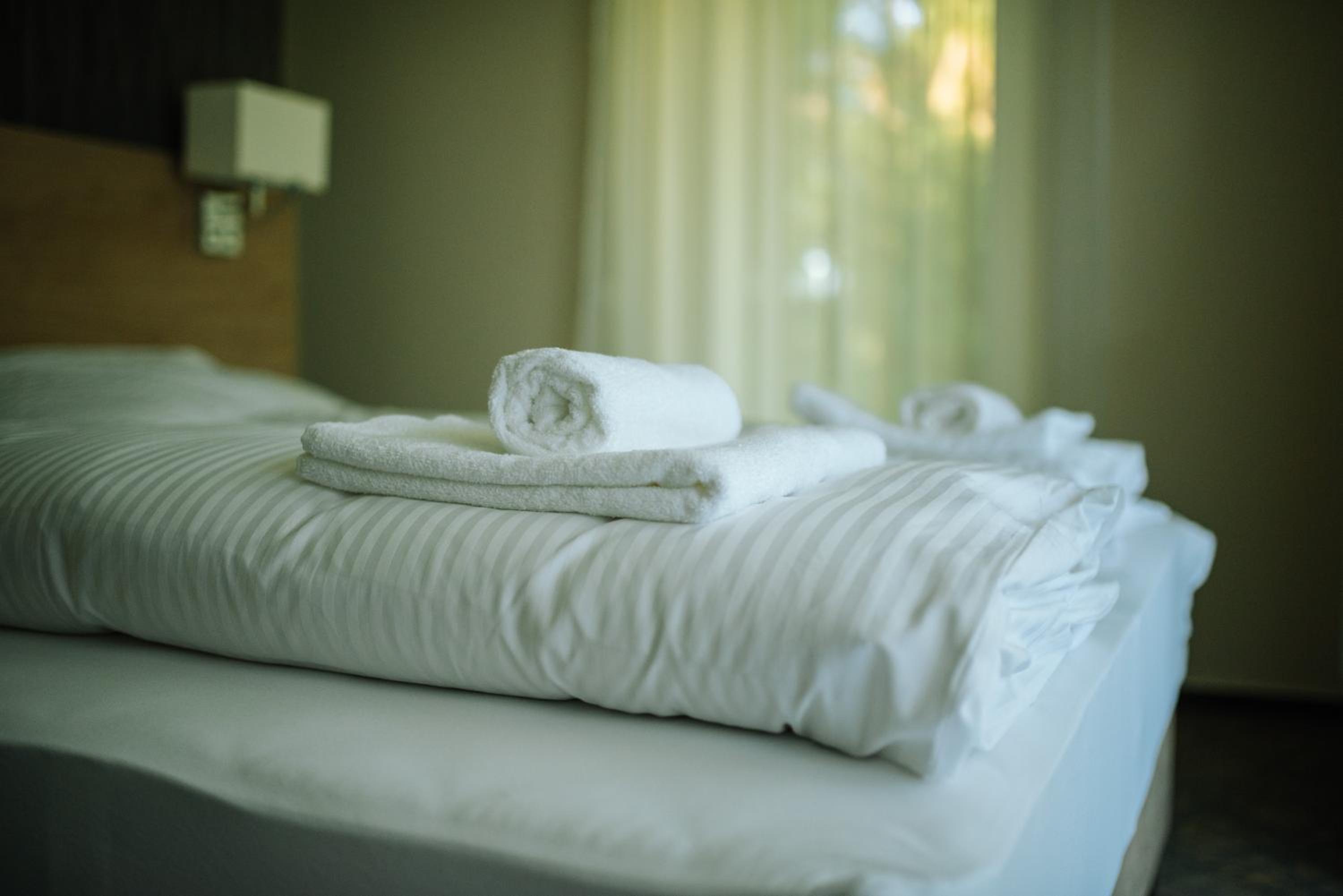 Double Room with Balcony - Photo 13