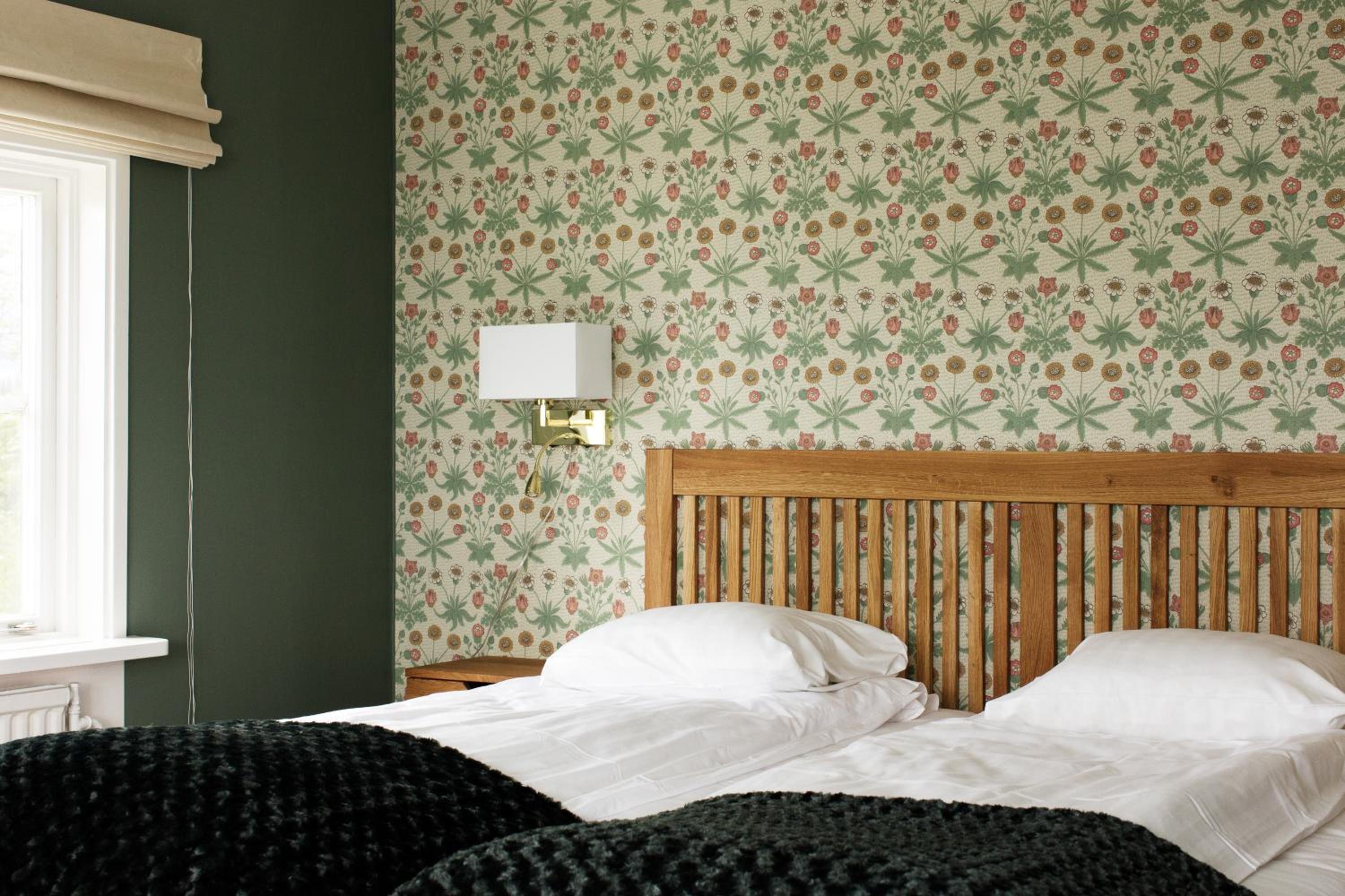 Double Room with Lake View - Photo 6