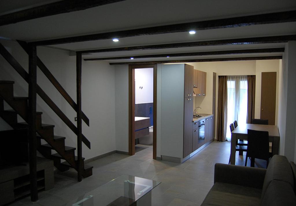 Apartment - Split Level photo 1
