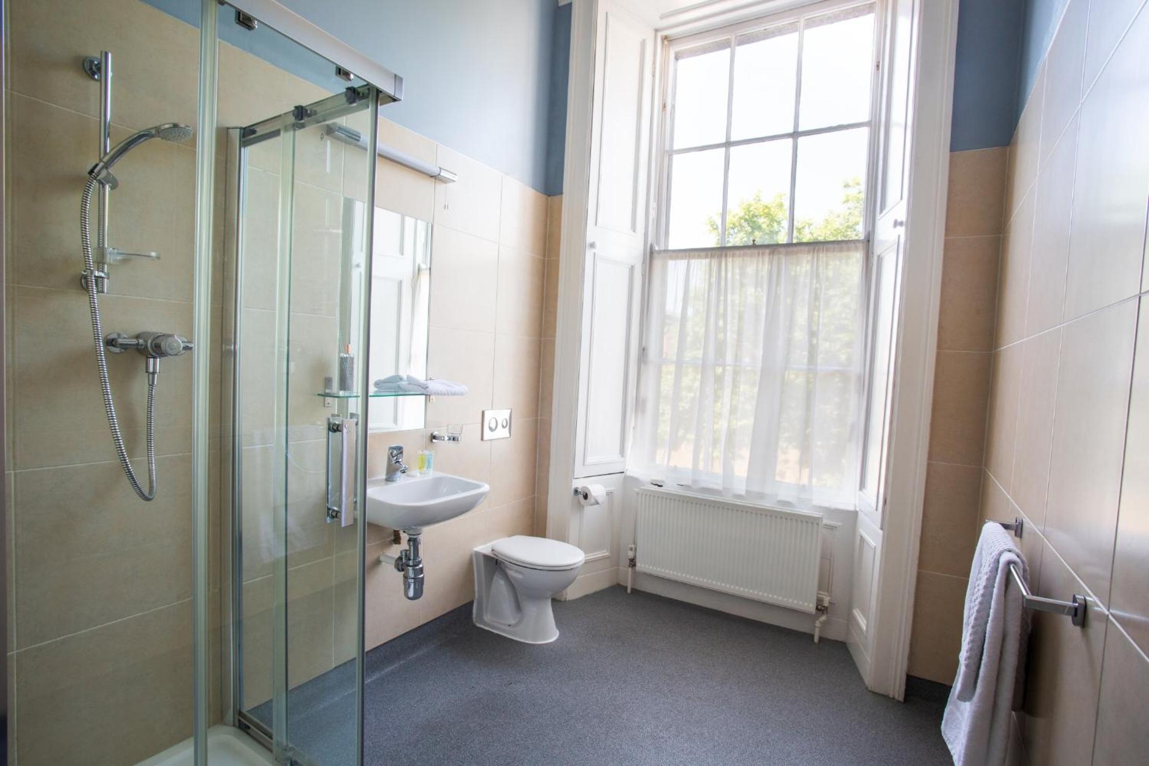 Standard Single Room with Shared Bathroom photo 2