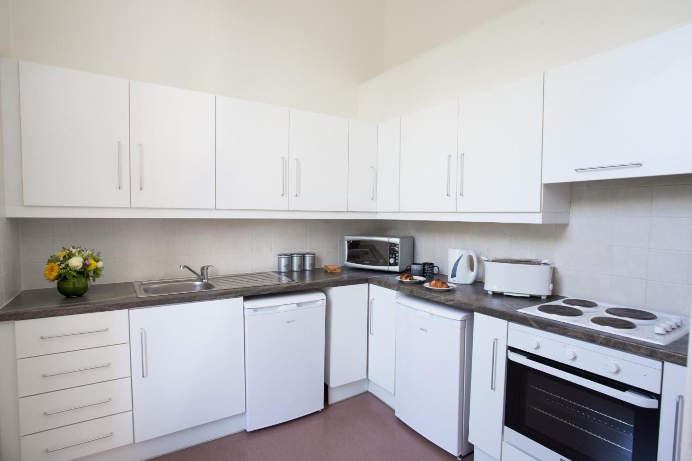 Standard Single Room with Shared Bathroom photo 3