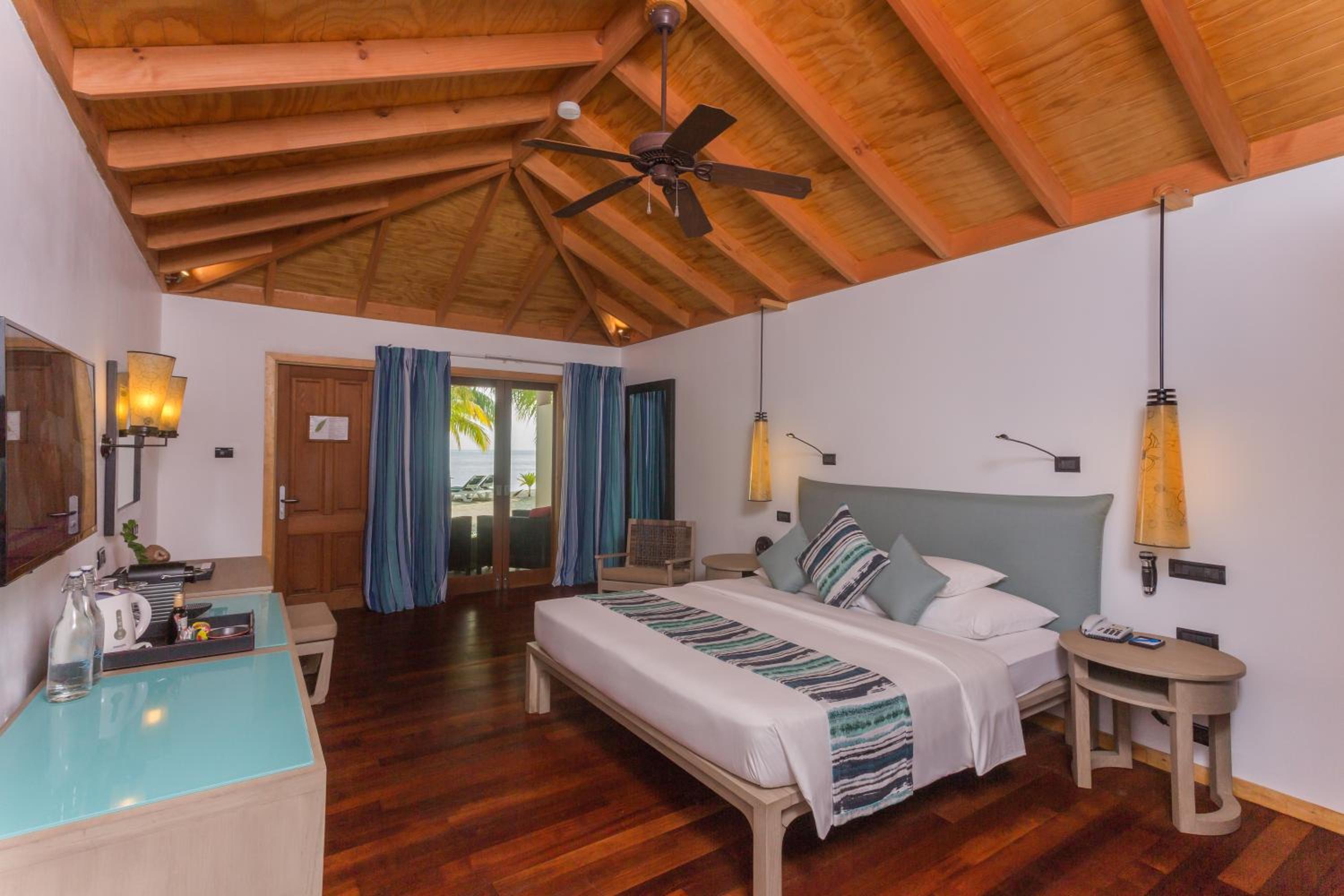 Romantic Beachfront Villa photo 1