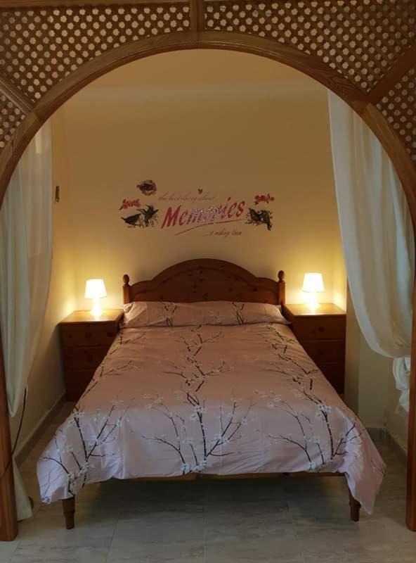 One-Bedroom House photo 1