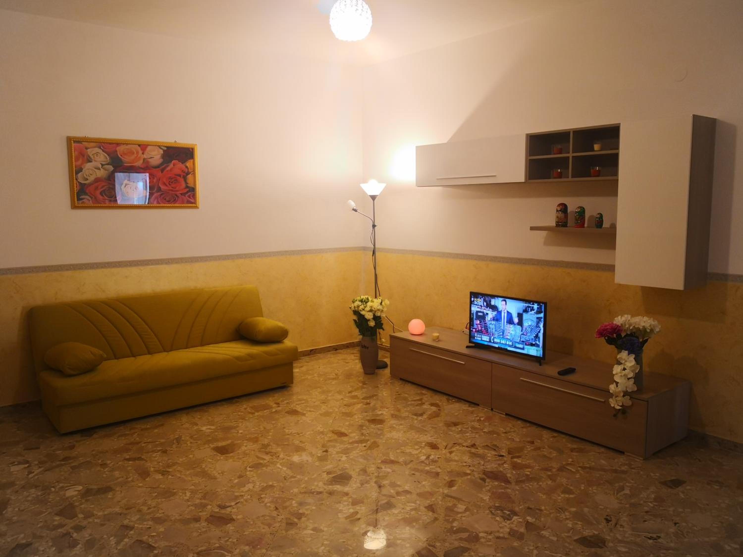 Three-Bedroom House photo 3