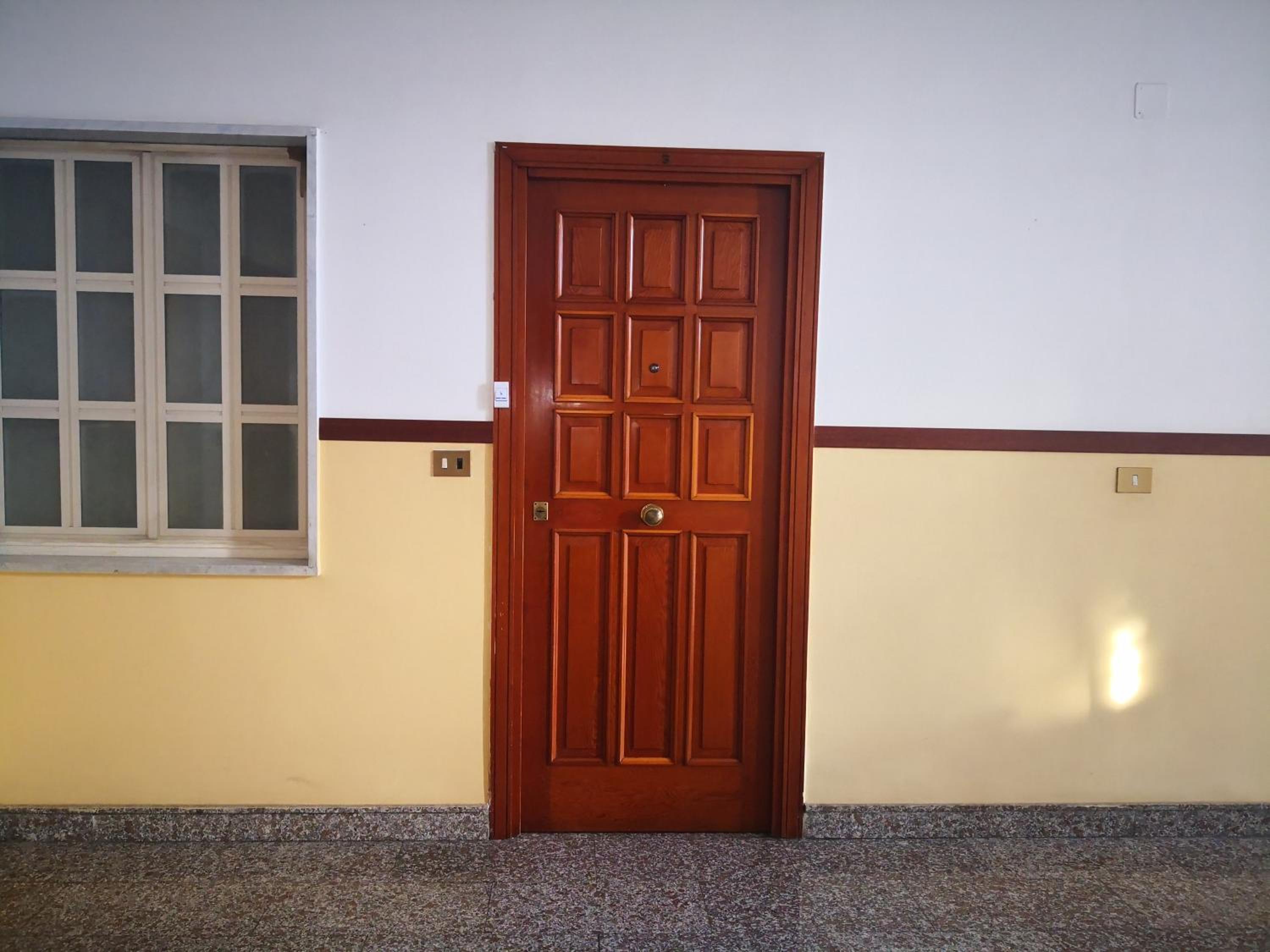 Three-Bedroom House photo 3