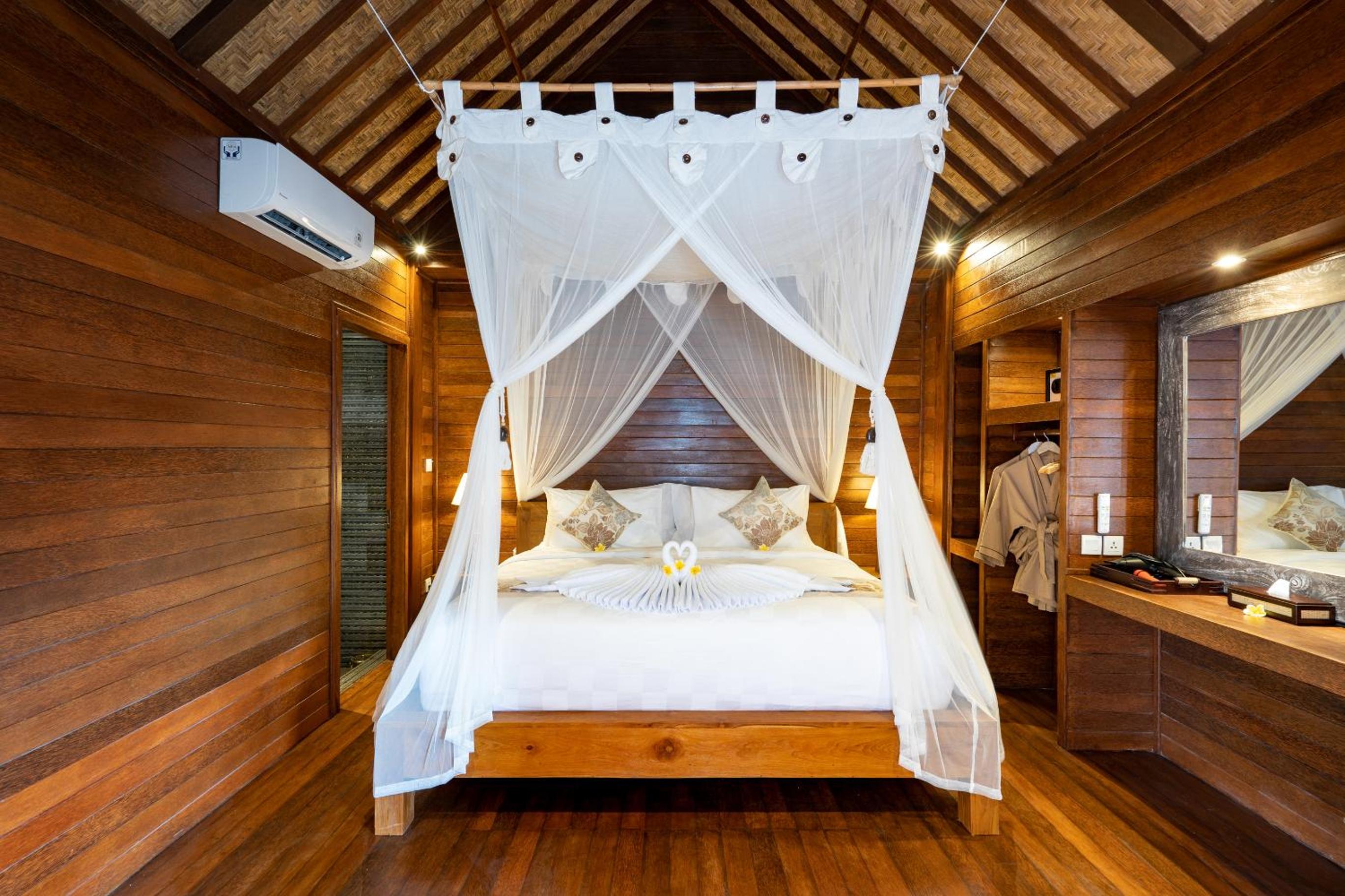 Villa with Private Pool photo 2