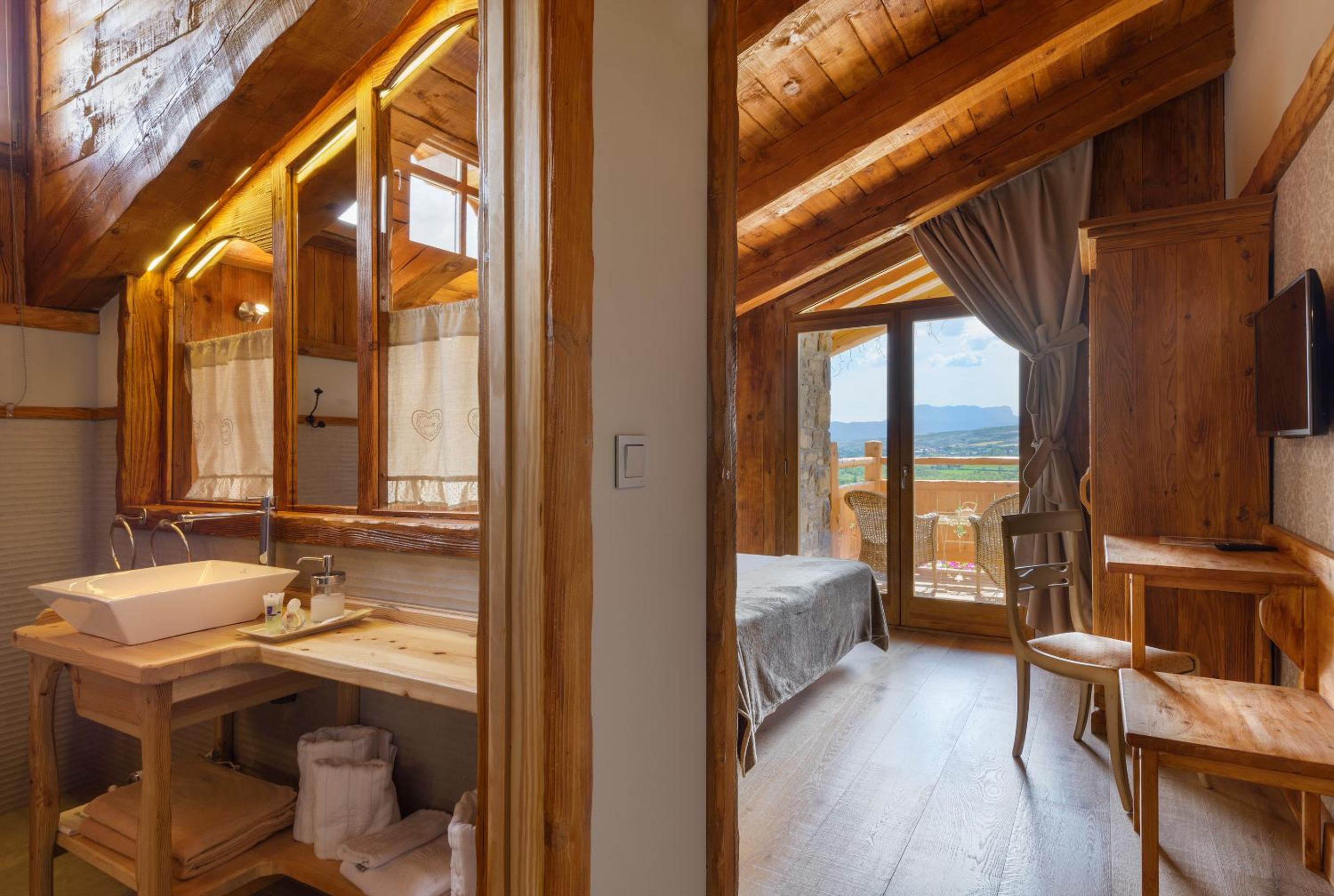 Superior Double or Twin Room with Terrace photo 3