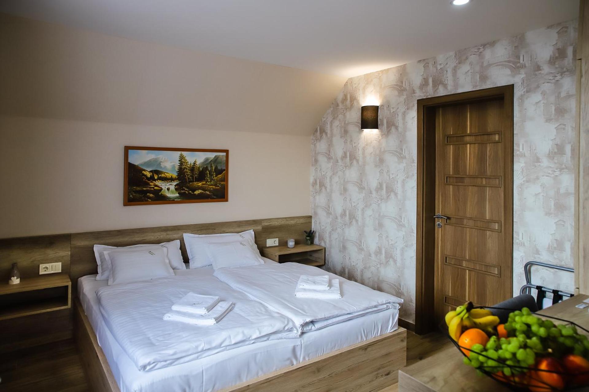 Deluxe Room - Photo 1