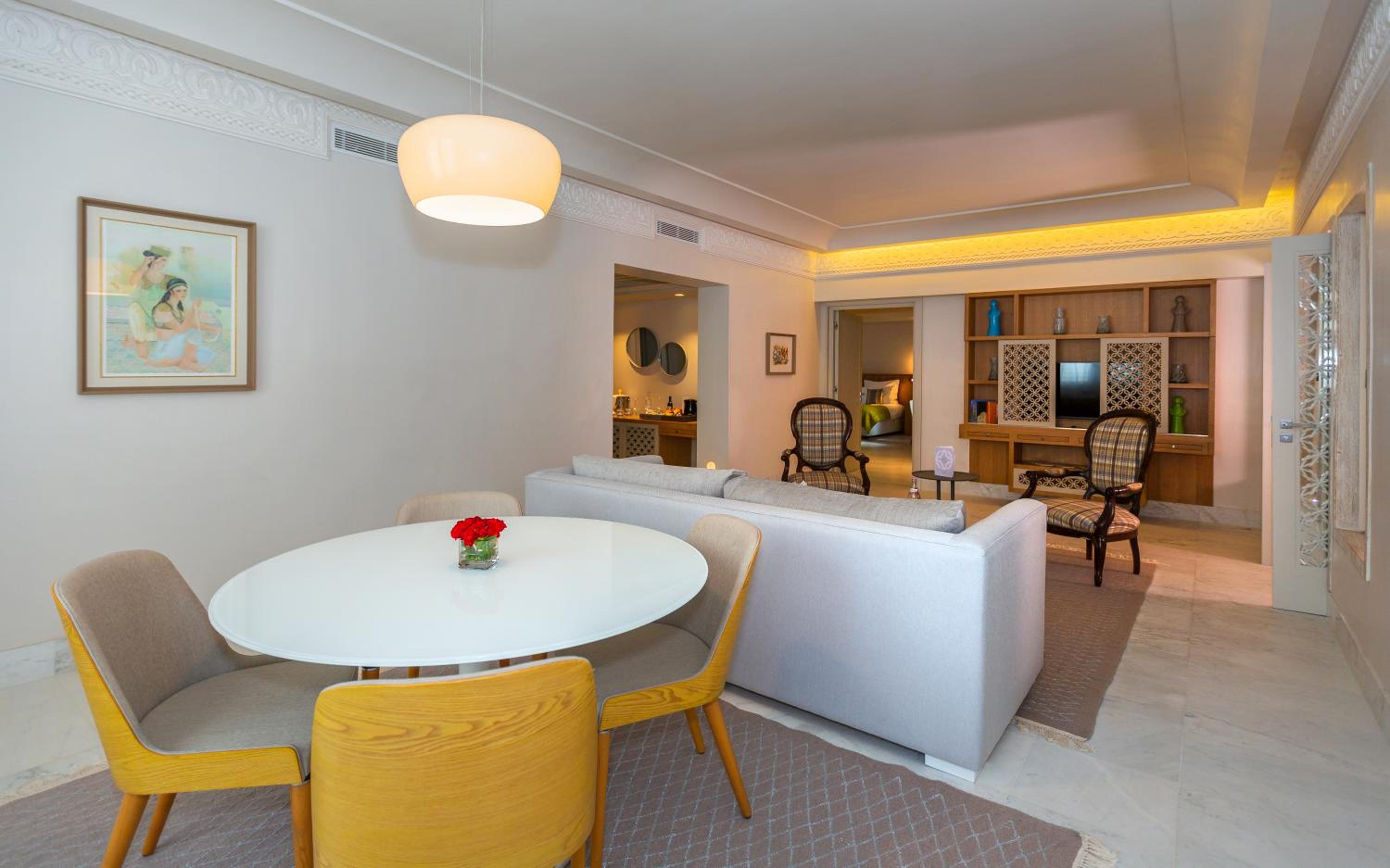 Deluxe Suite photo 2