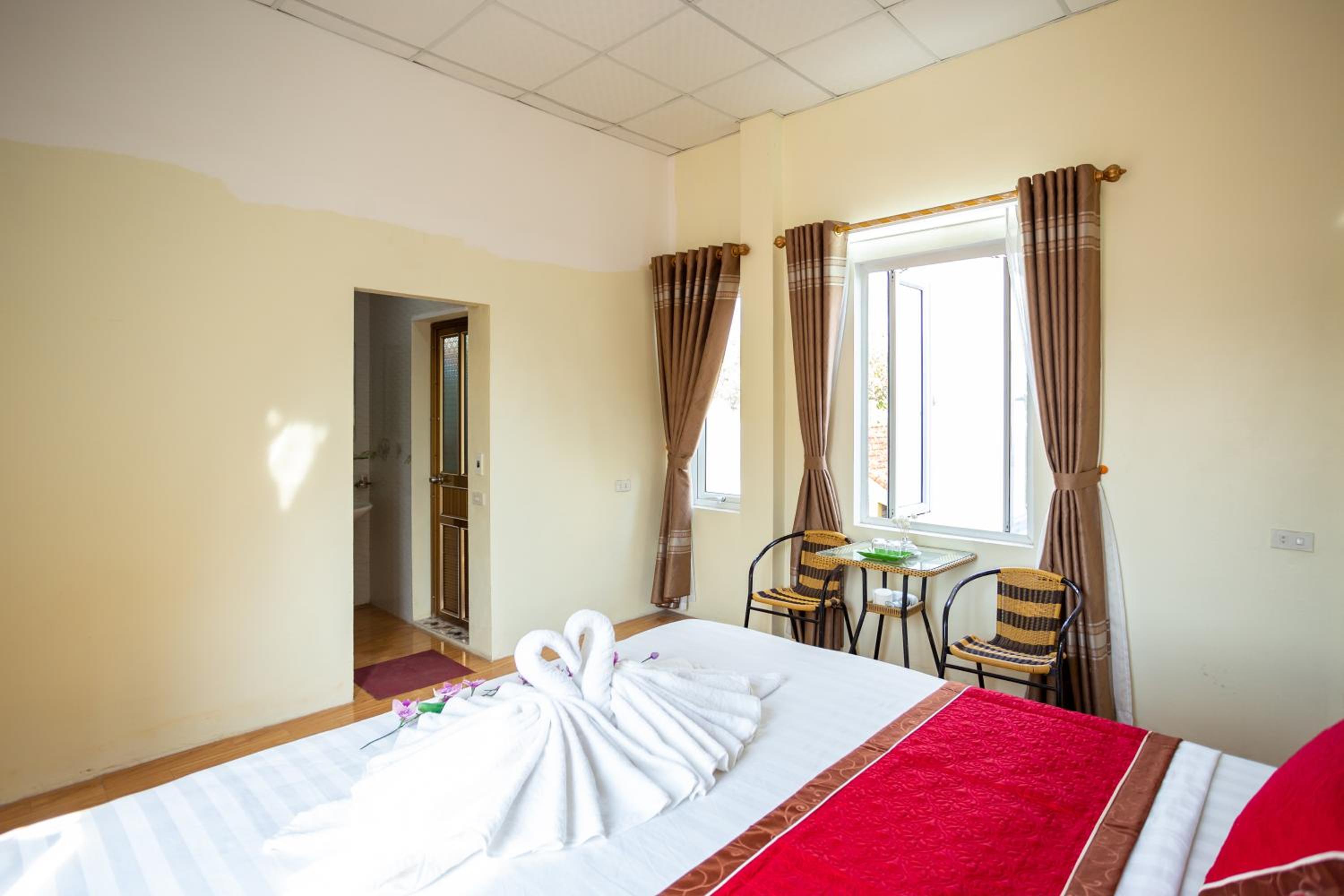 Double Room with Balcony - Photo 4