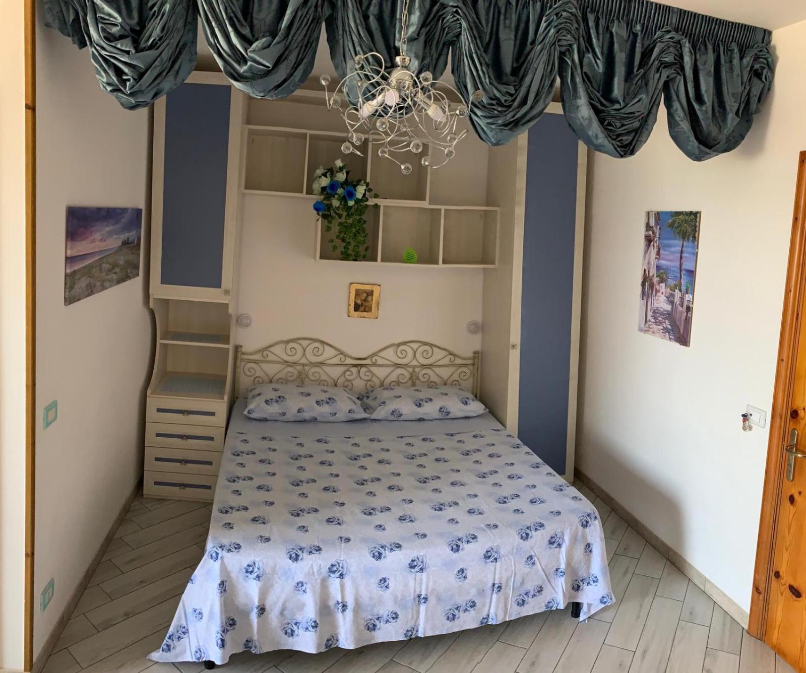 One-Bedroom Apartment with Sea View