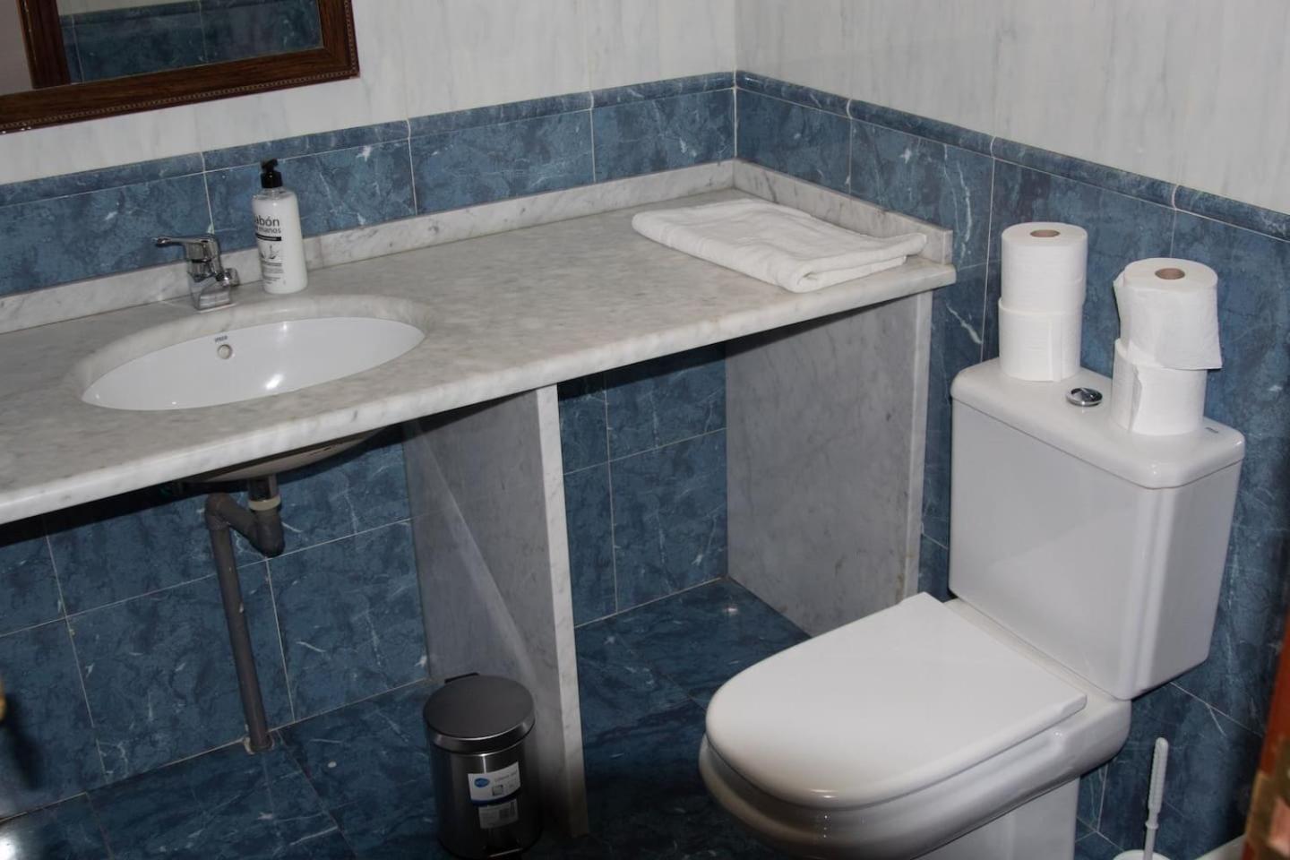 Three-Bedroom Apartment - Photo 29