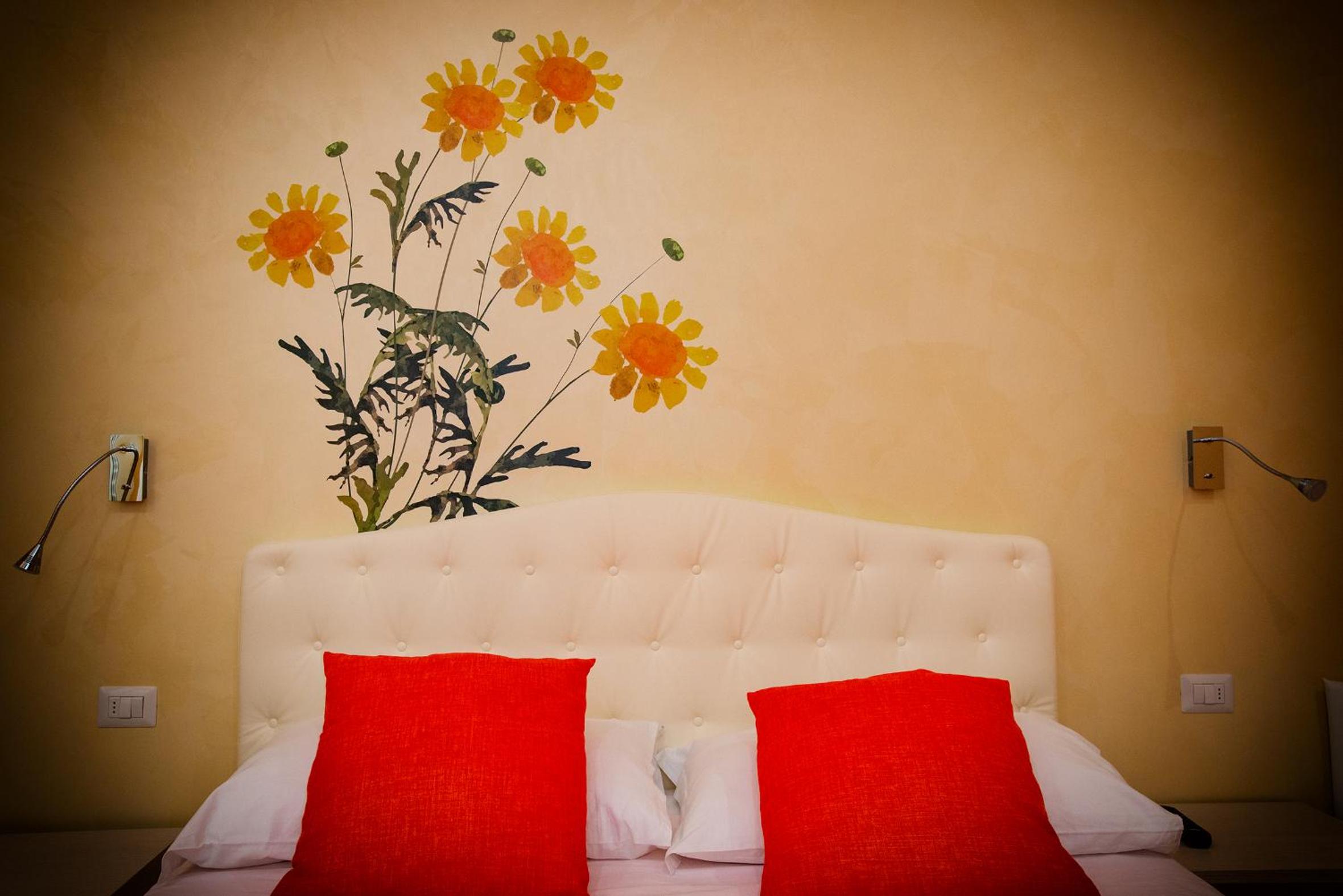 Deluxe Triple Room - Photo 9