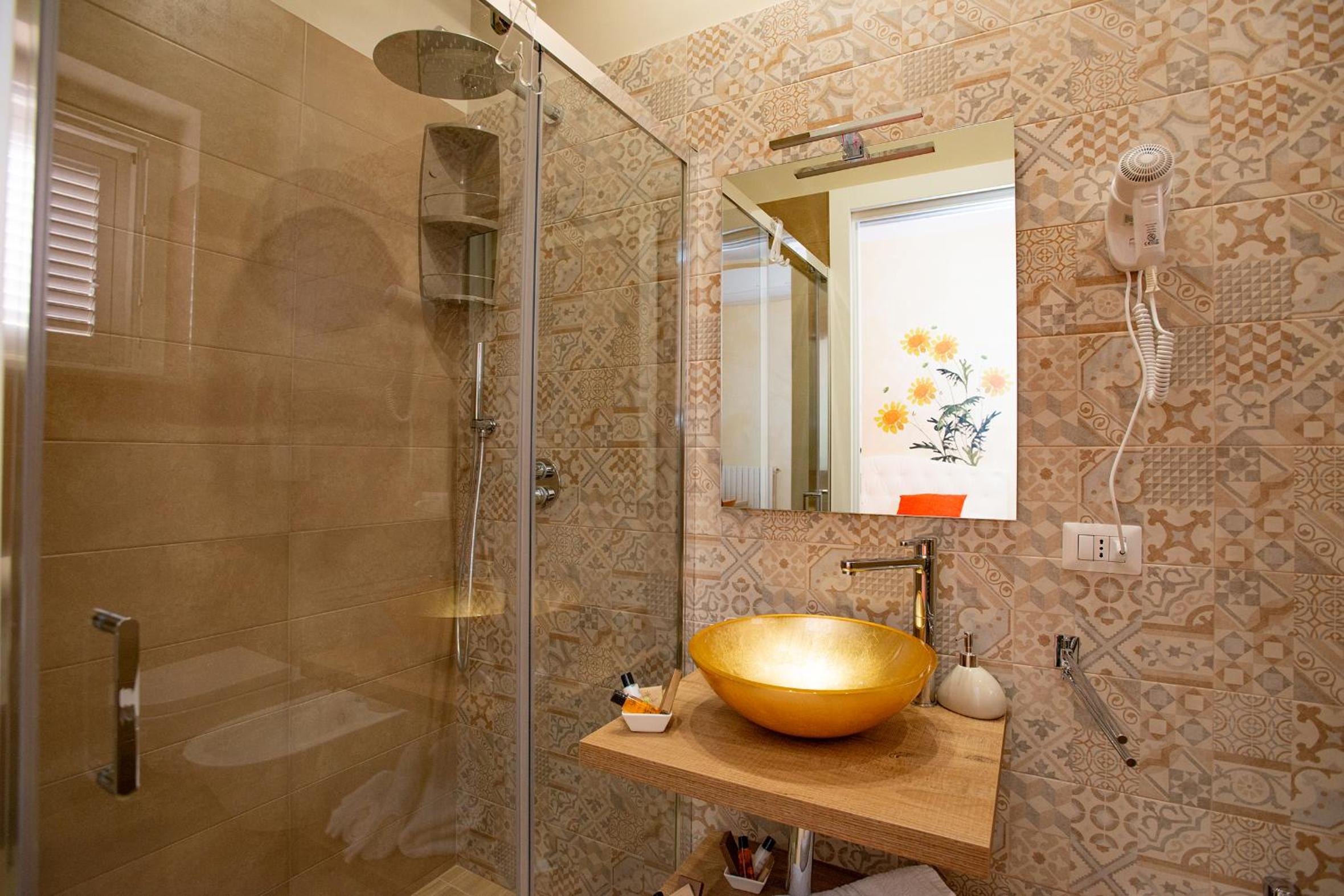 Deluxe Triple Room - Photo 7