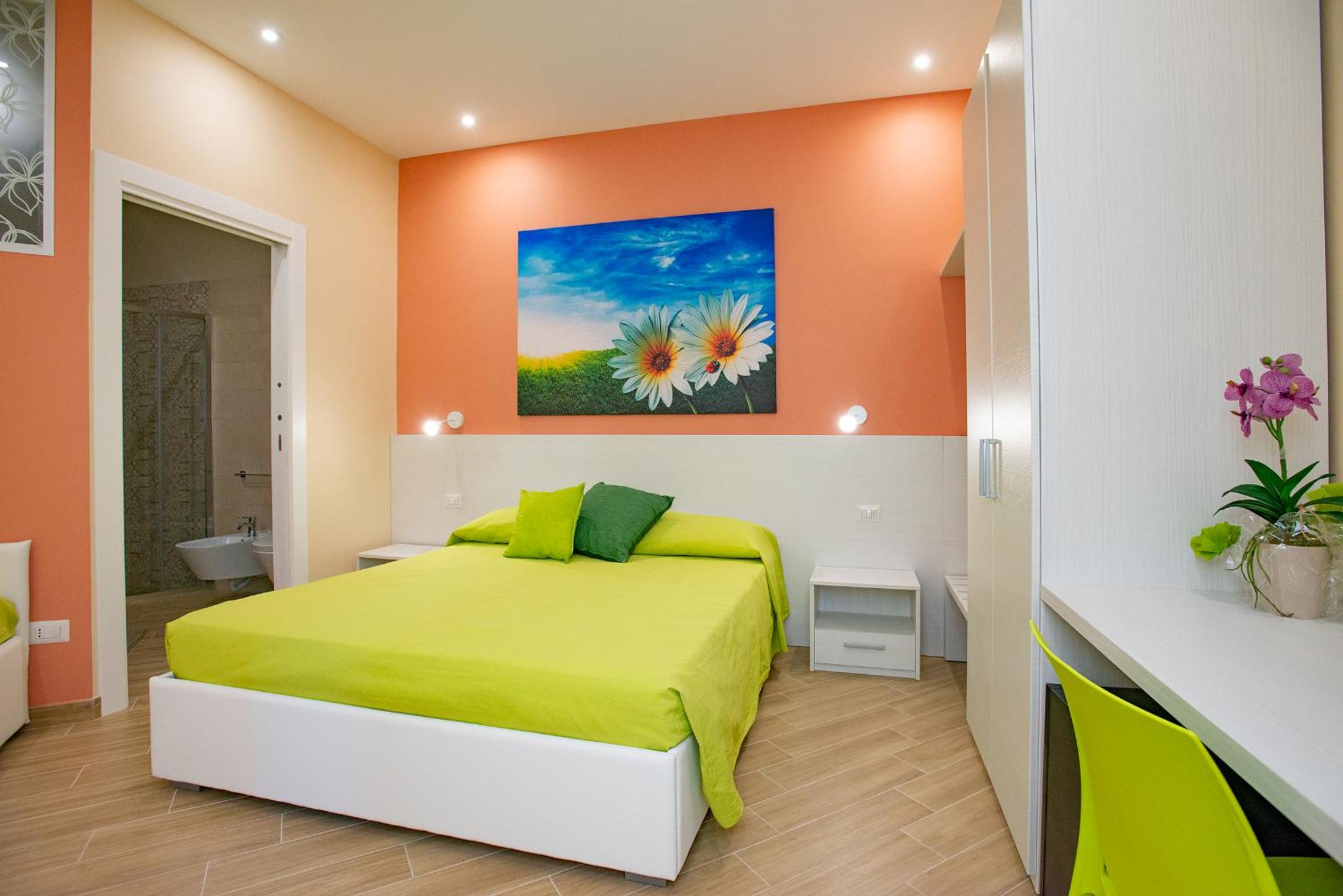 Comfort Triple Room with Shower - Photo 16