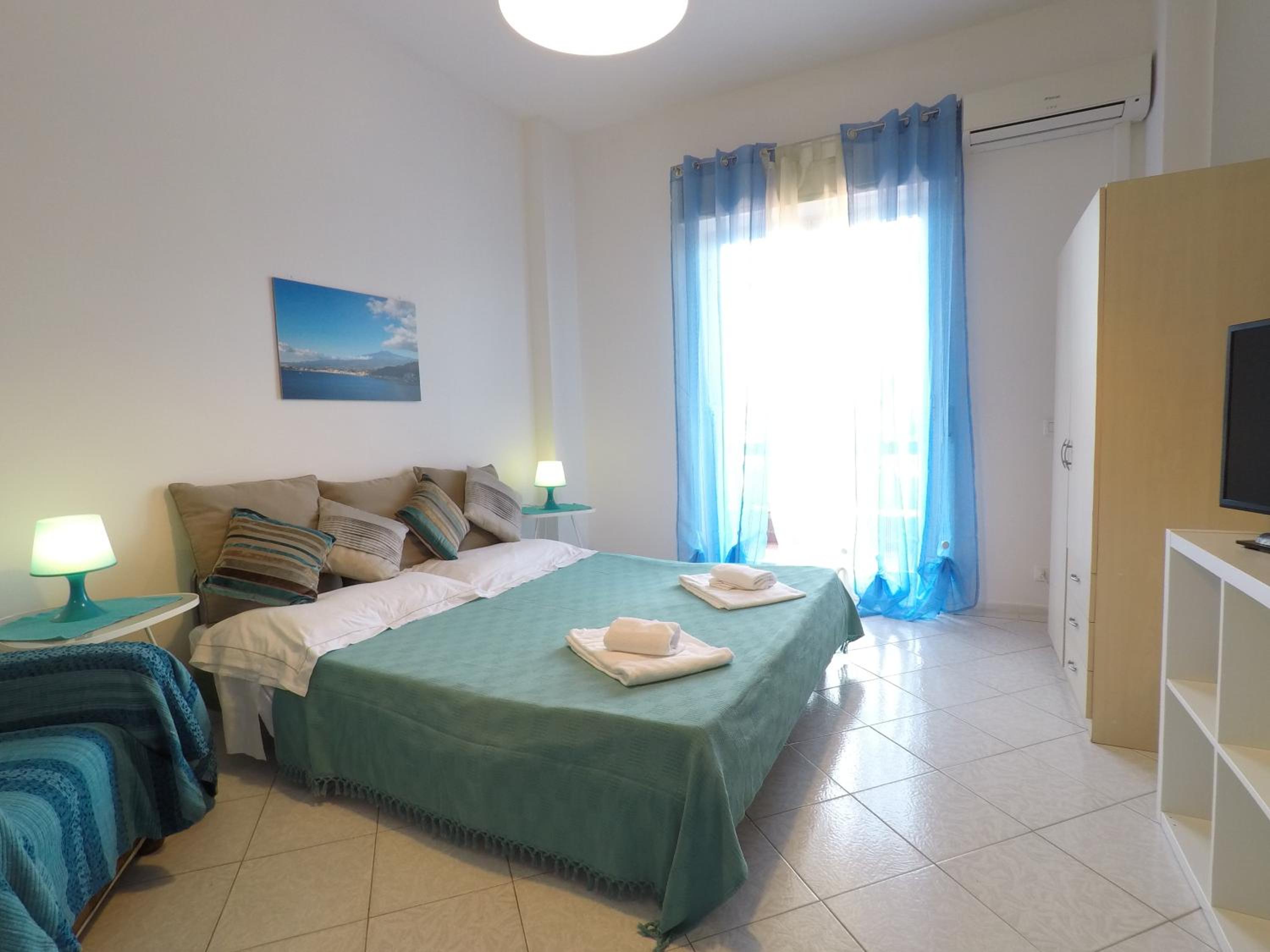 One-Bedroom Apartment with Terrace