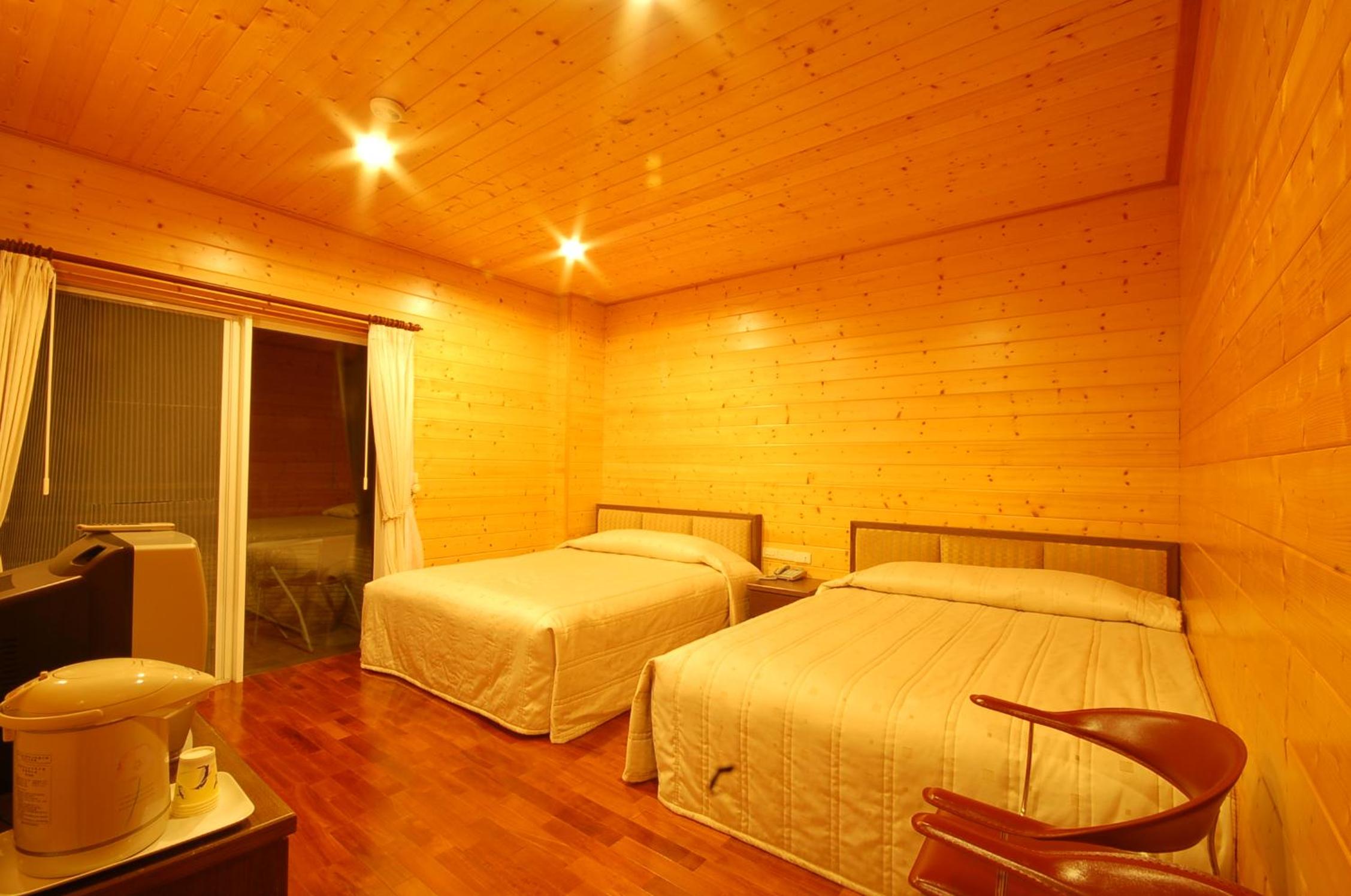 Quadruple Room with Mountain View photo 1
