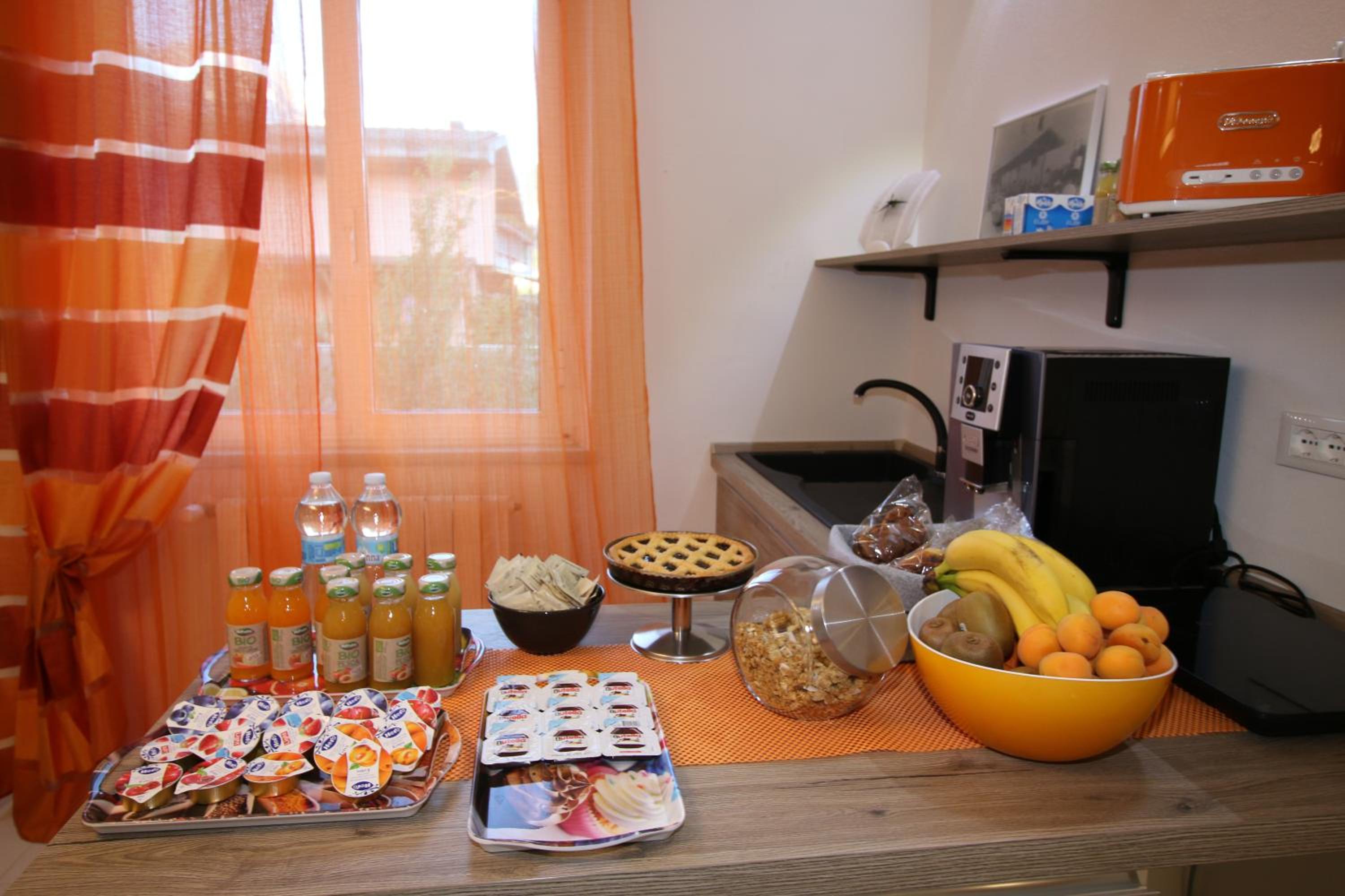 Deluxe Double or Twin Room with Balcony - Photo 9