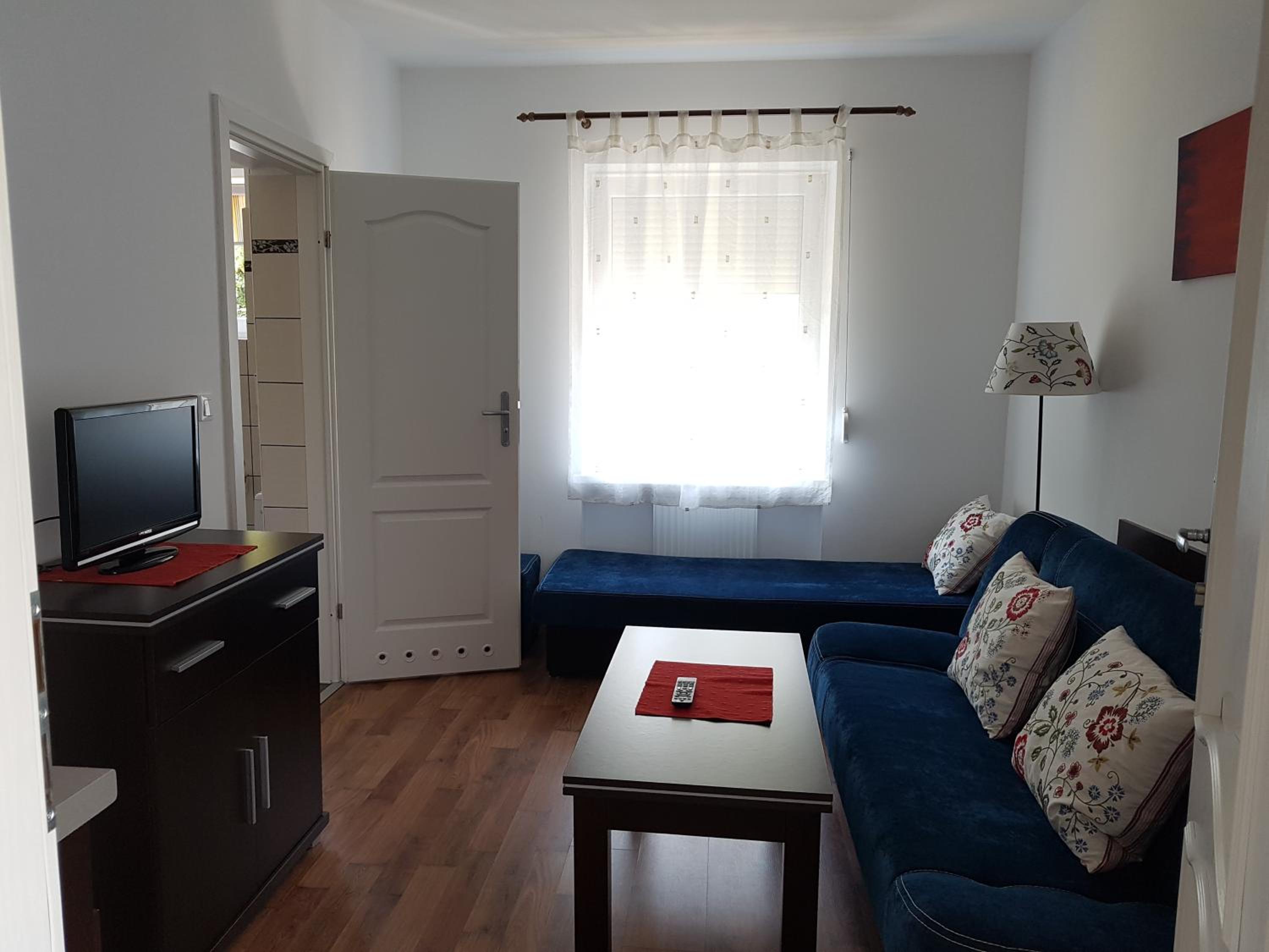Double Room with Extra Bed photo 1