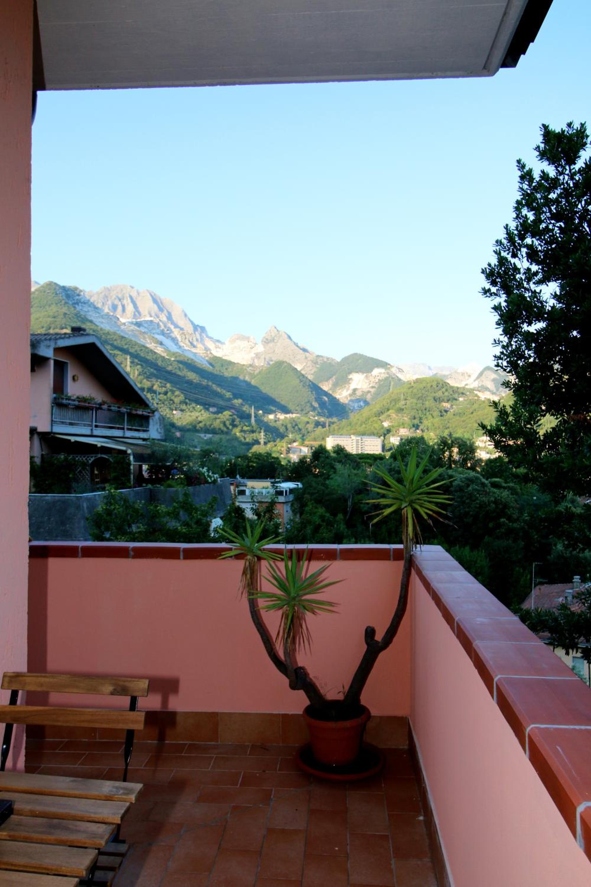 Deluxe Double or Twin Room with Balcony - Photo 4
