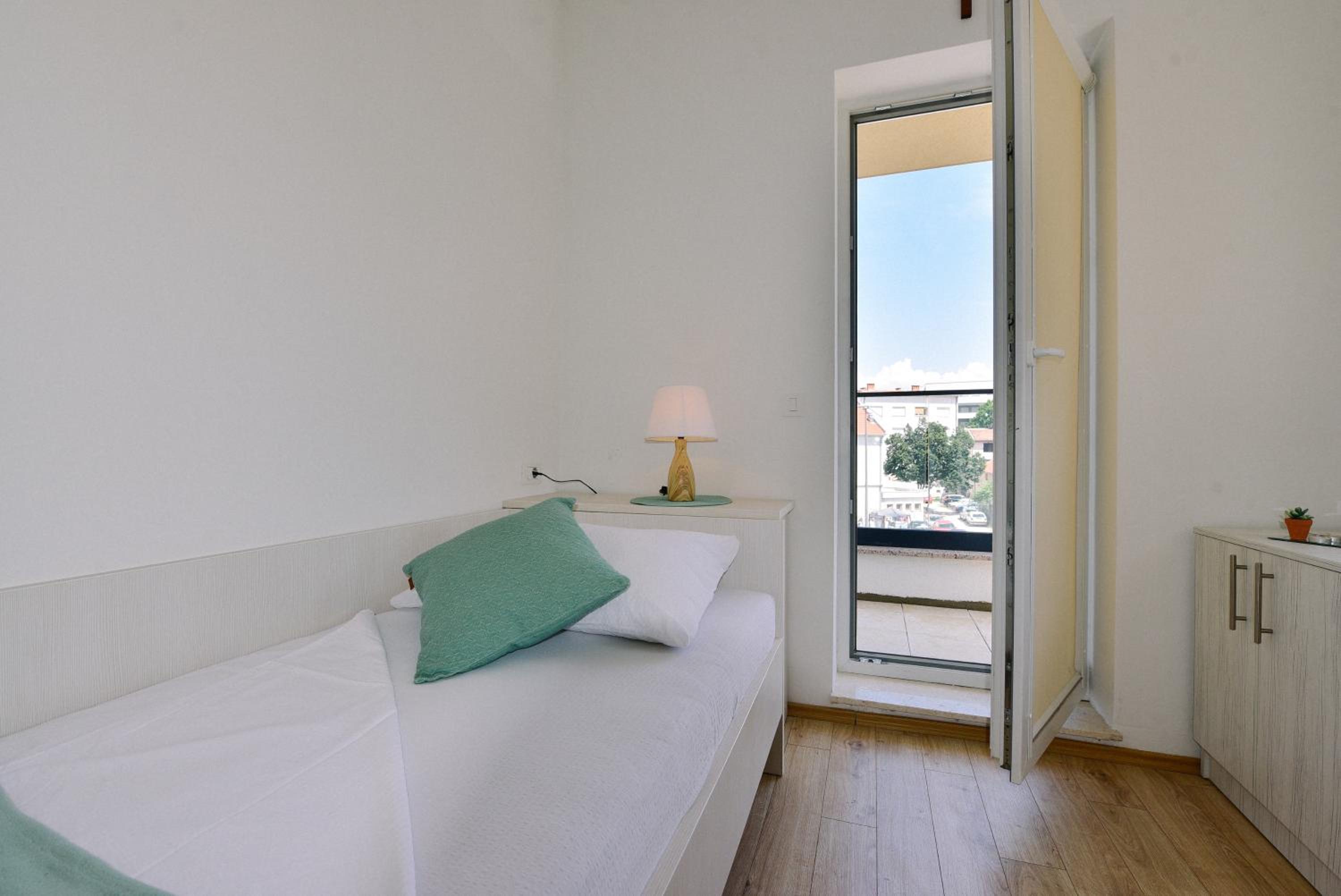 Single Room with Balcony photo 1