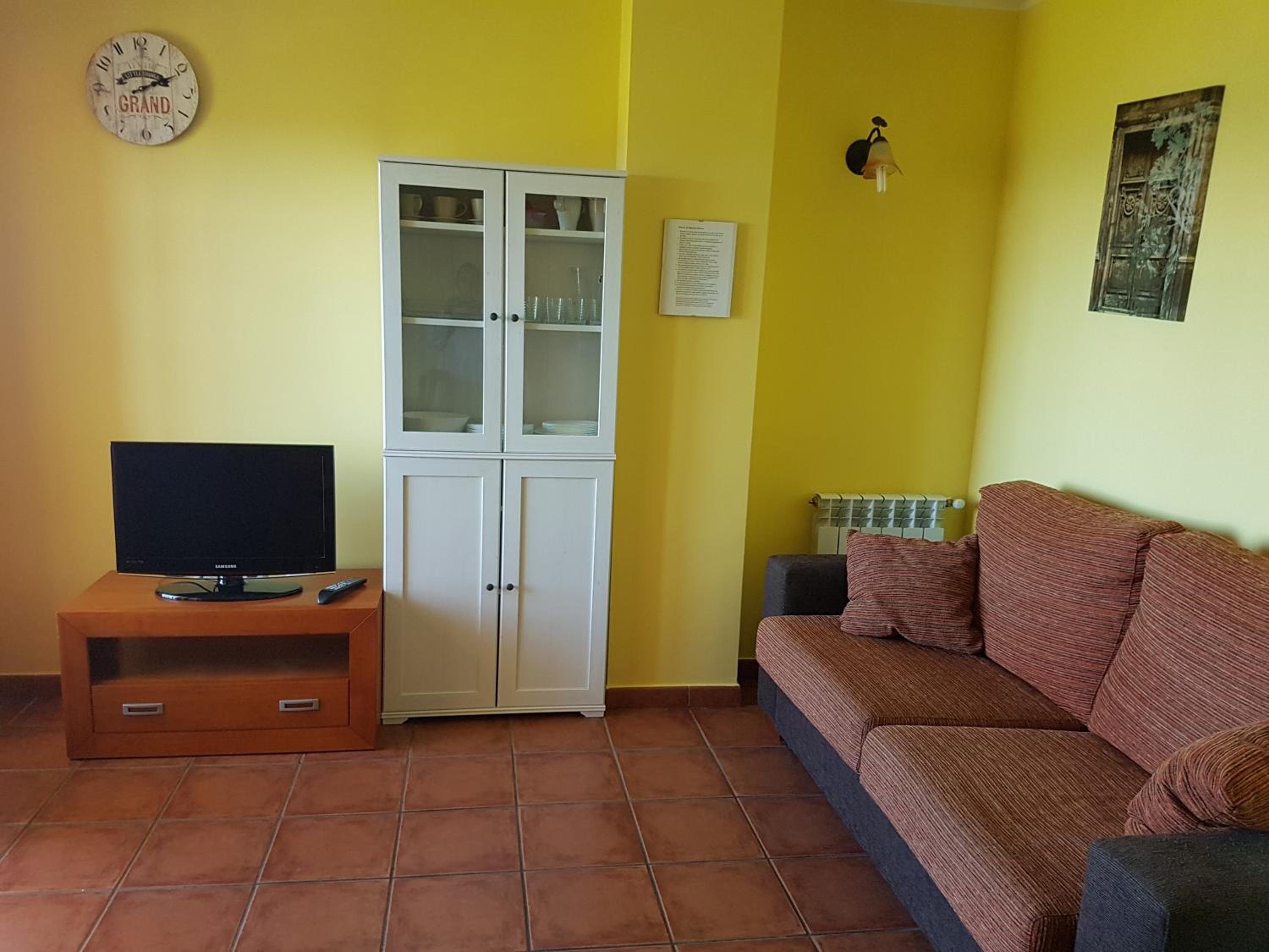 Two-Bedroom Apartment - Photo 6