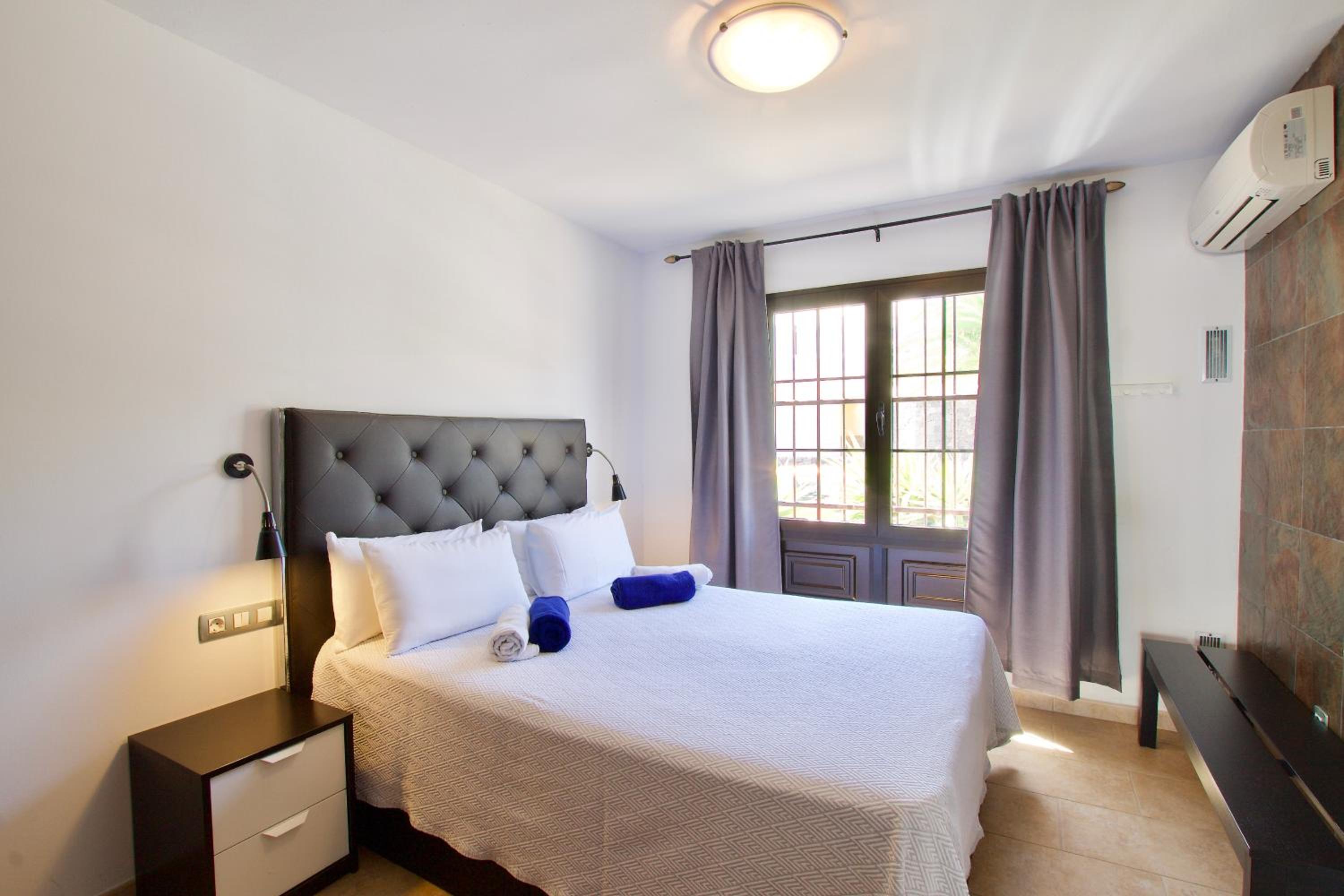 Apartamento con vista a la piscina