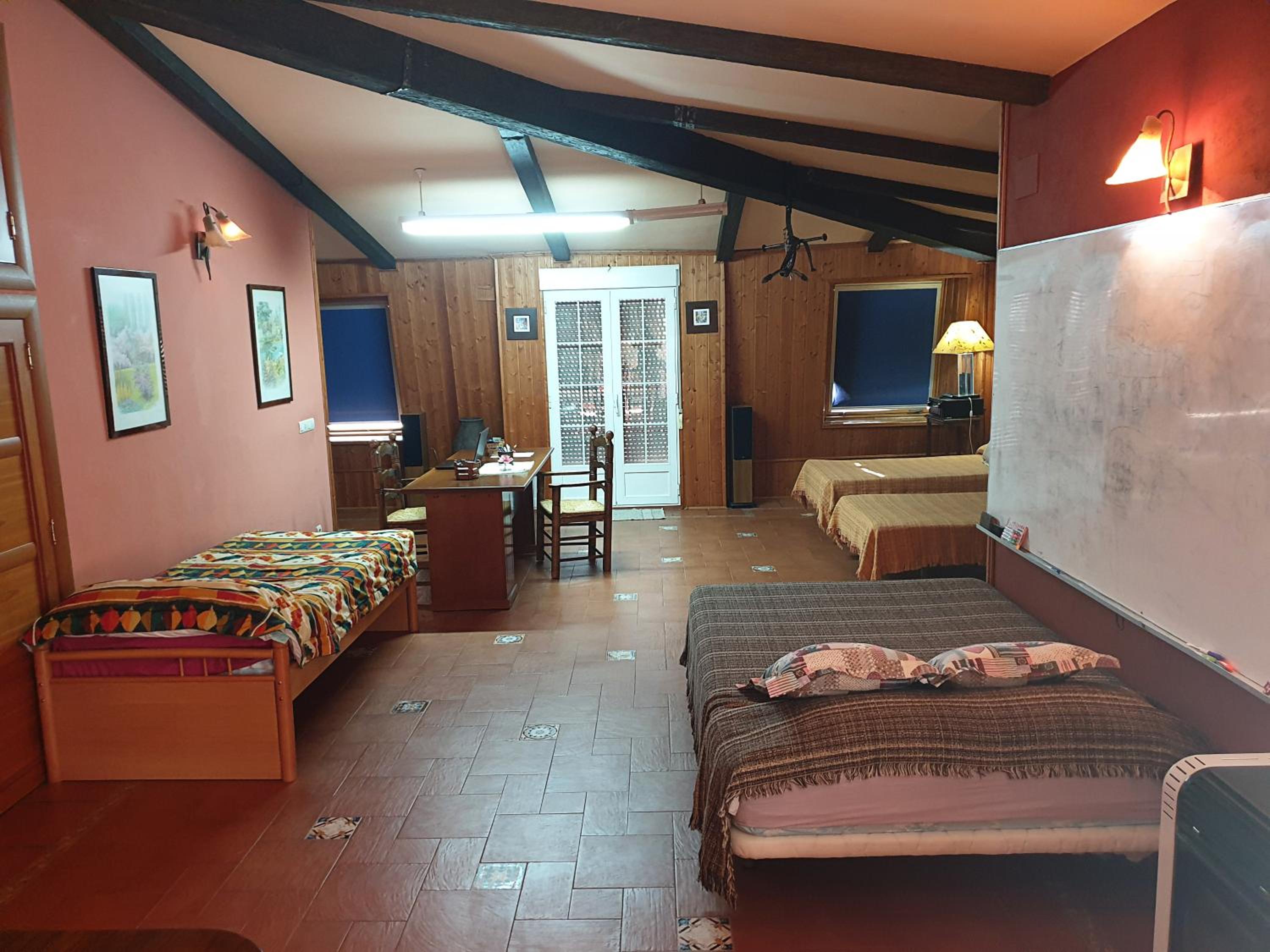 Double or Twin Room - Photo 3