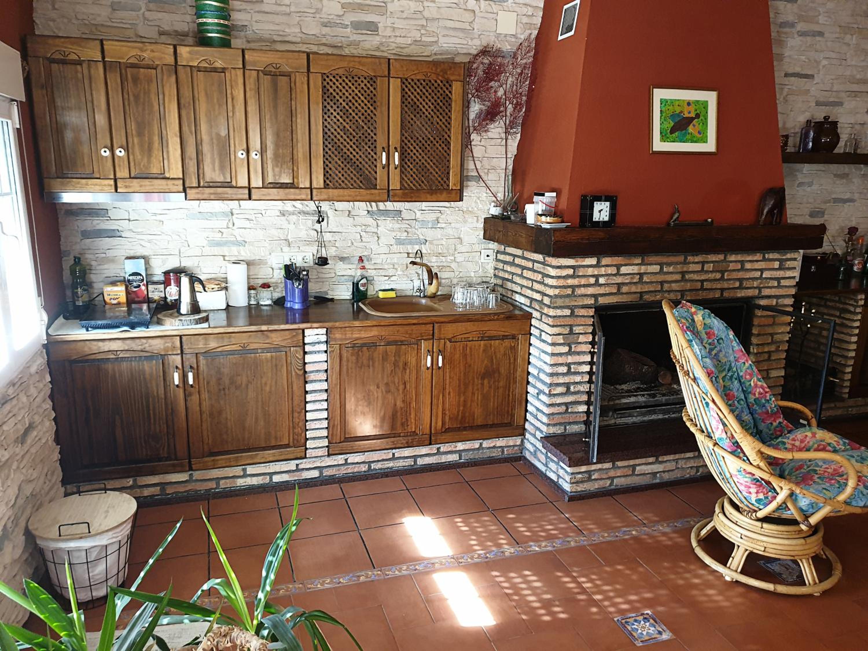 Double or Twin Room - Photo 13