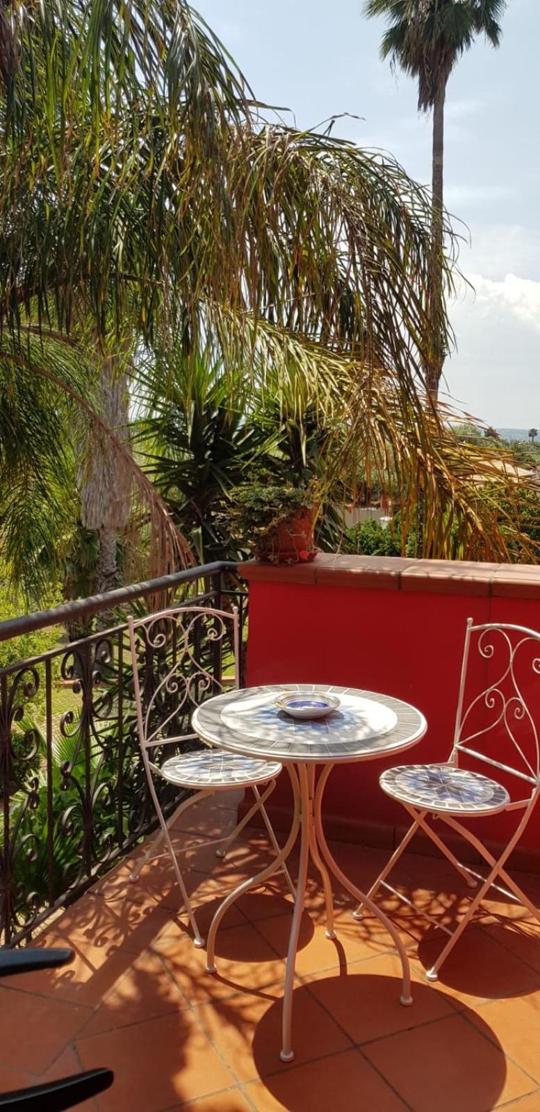 Villa - Photo 1