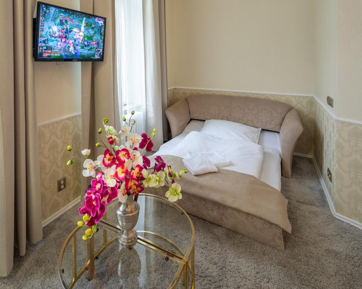 Triple Room - Photo 8