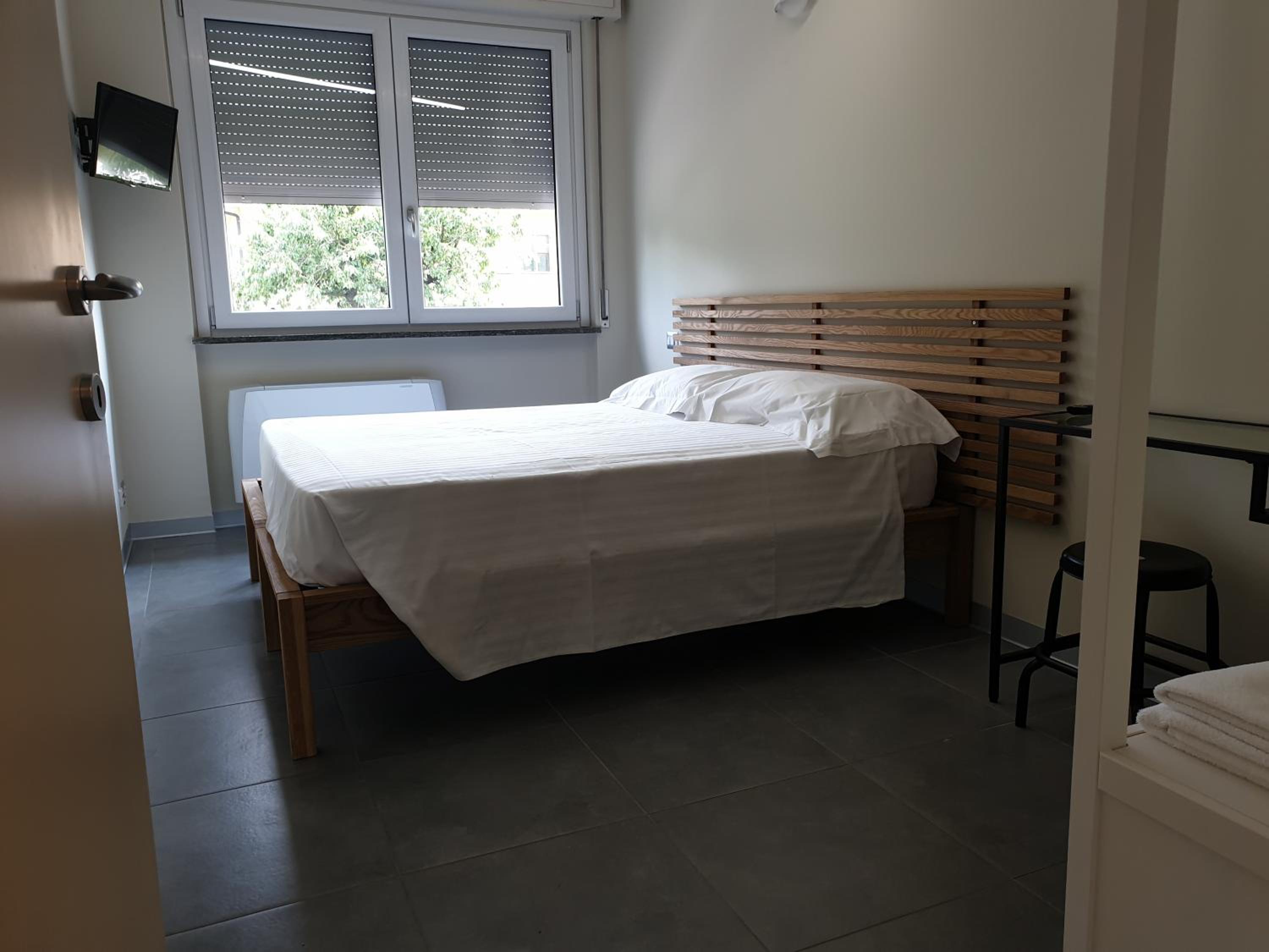 Double Room with Private External Bathroom photo 2