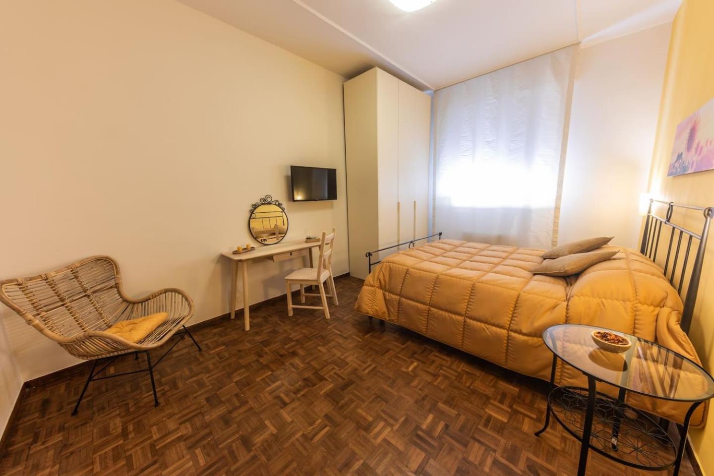 Three-Bedroom Apartment - Photo 27
