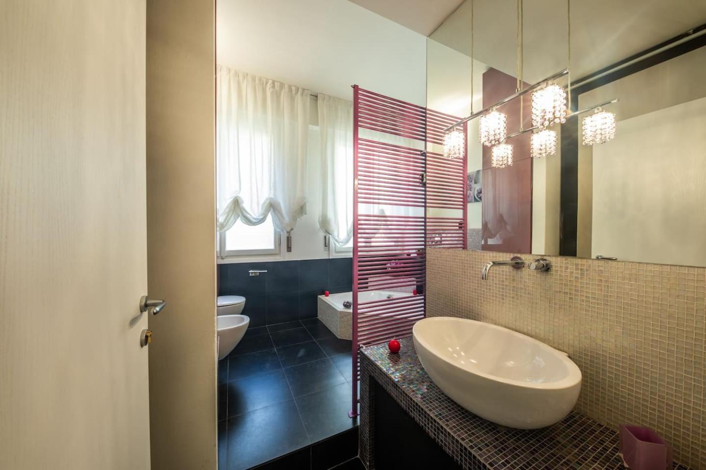 Three-Bedroom Apartment - Photo 6