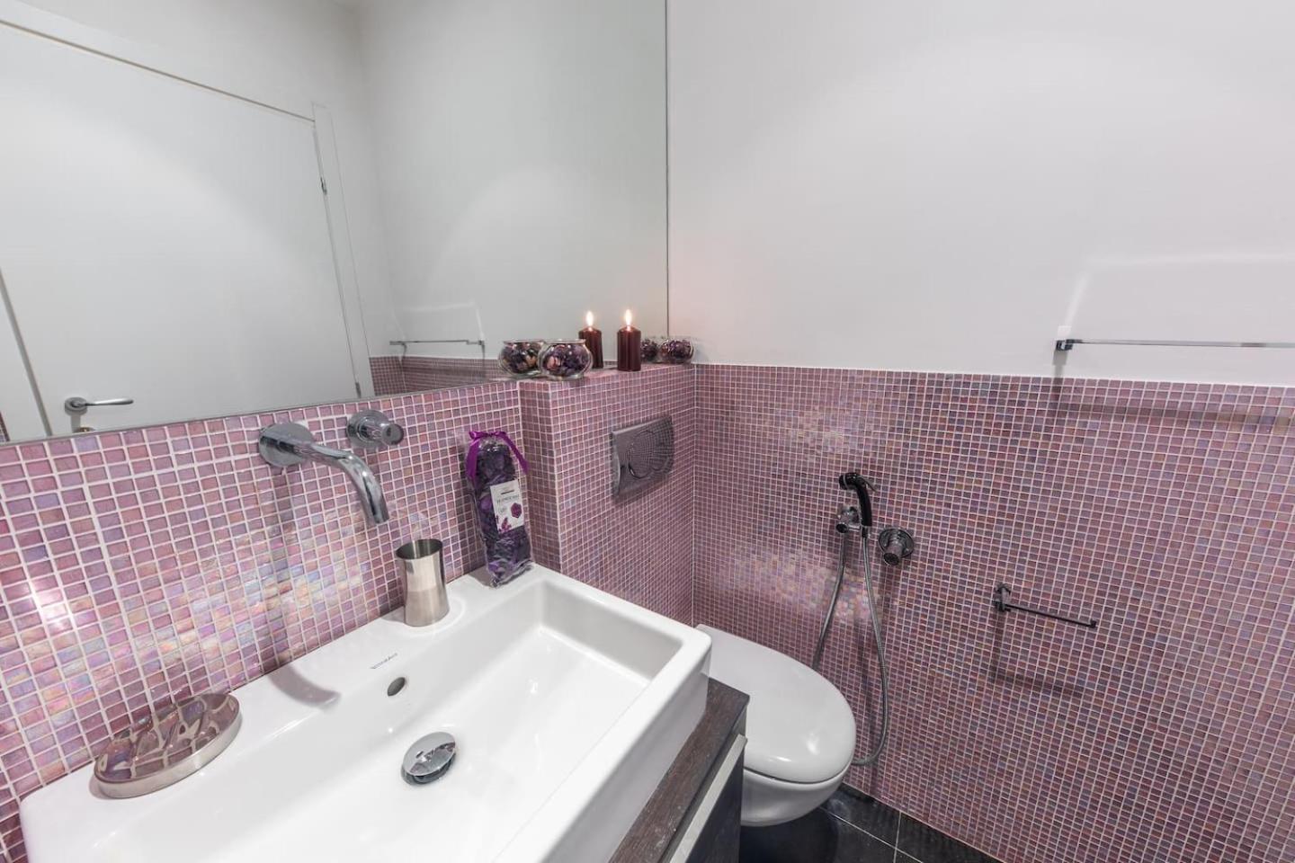 Three-Bedroom Apartment - Photo 14