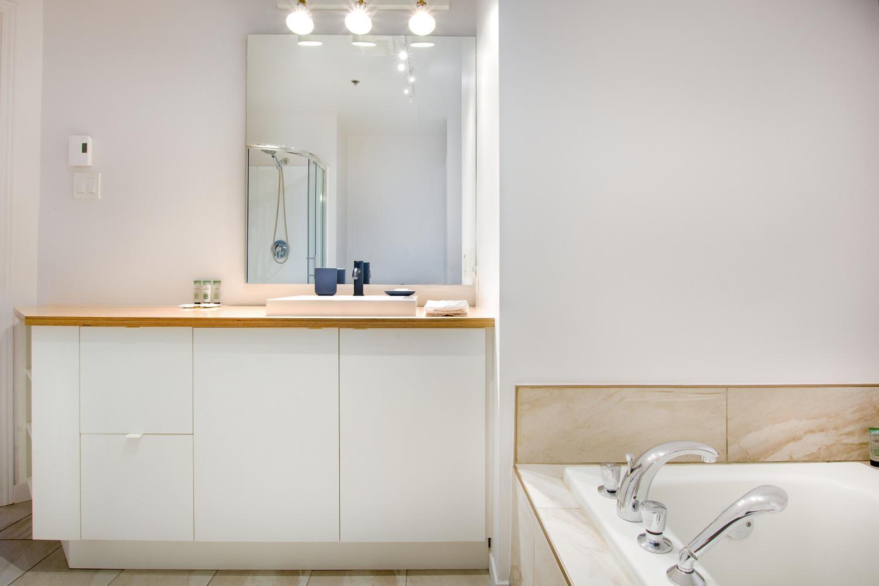 One-Bedroom Apartment with Bunk Bed SR202