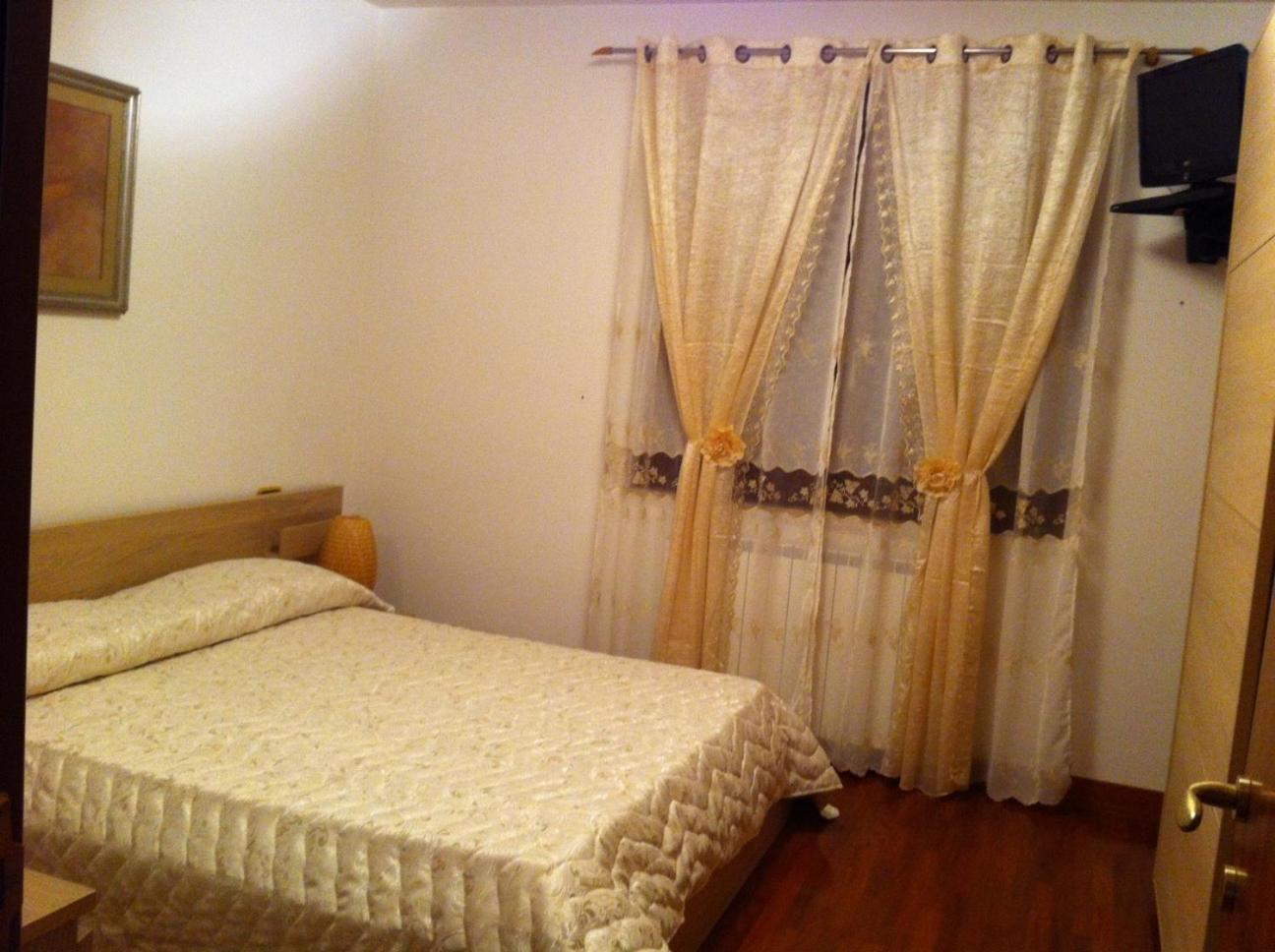 Double or Twin Room photo 1