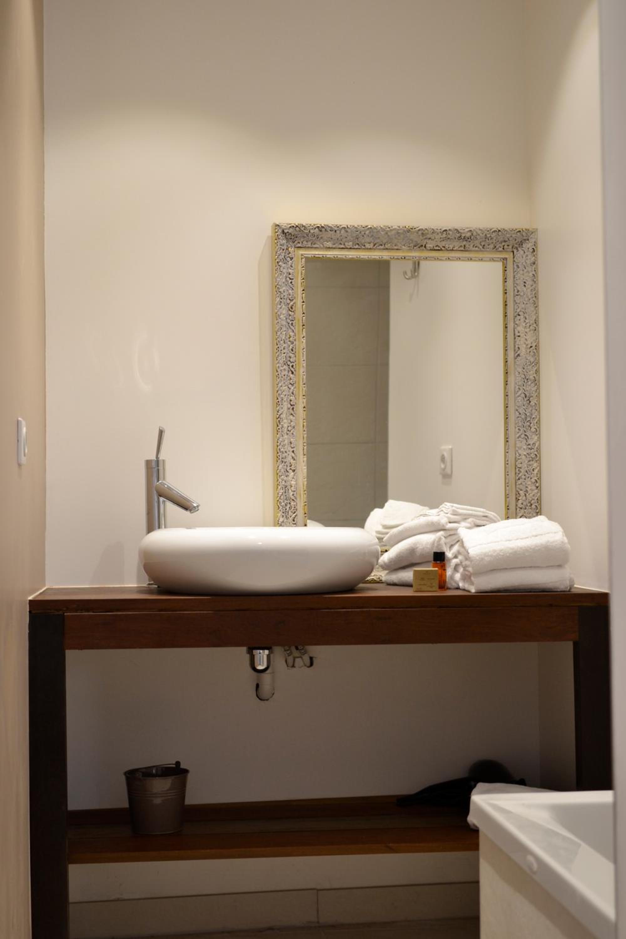 Superior Double Room - Photo 7