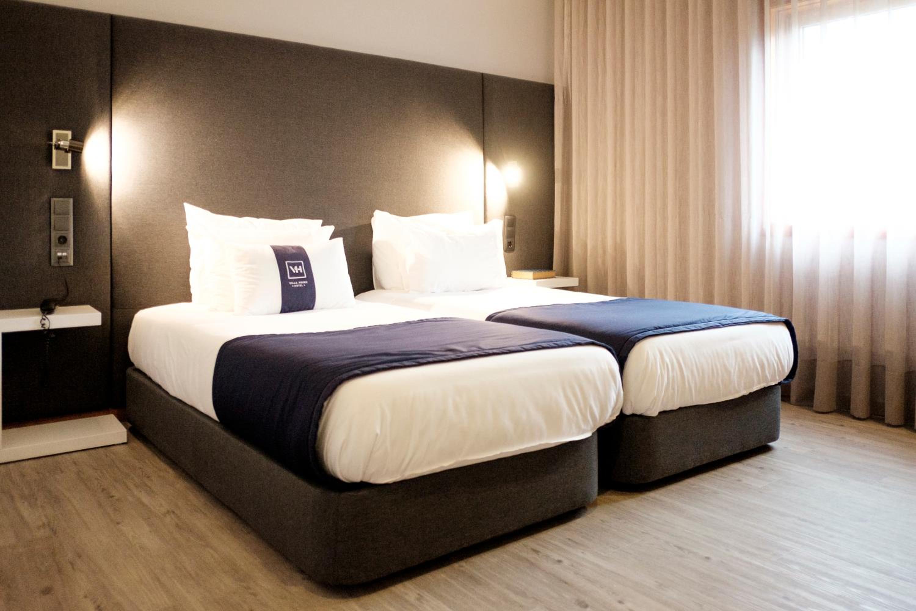 Standard Twin Room - Photo 1