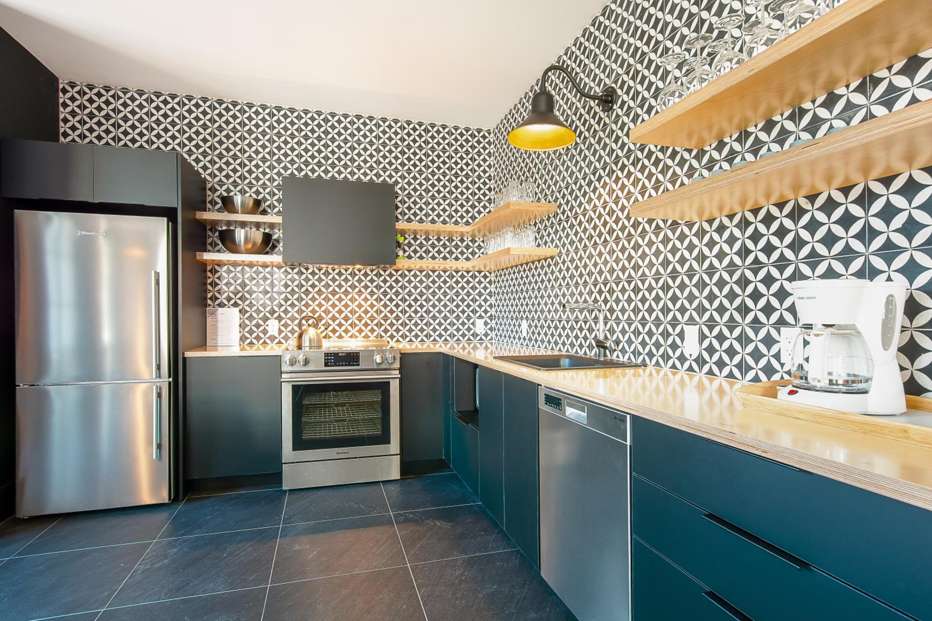 Three-Bedroom Apartment V101