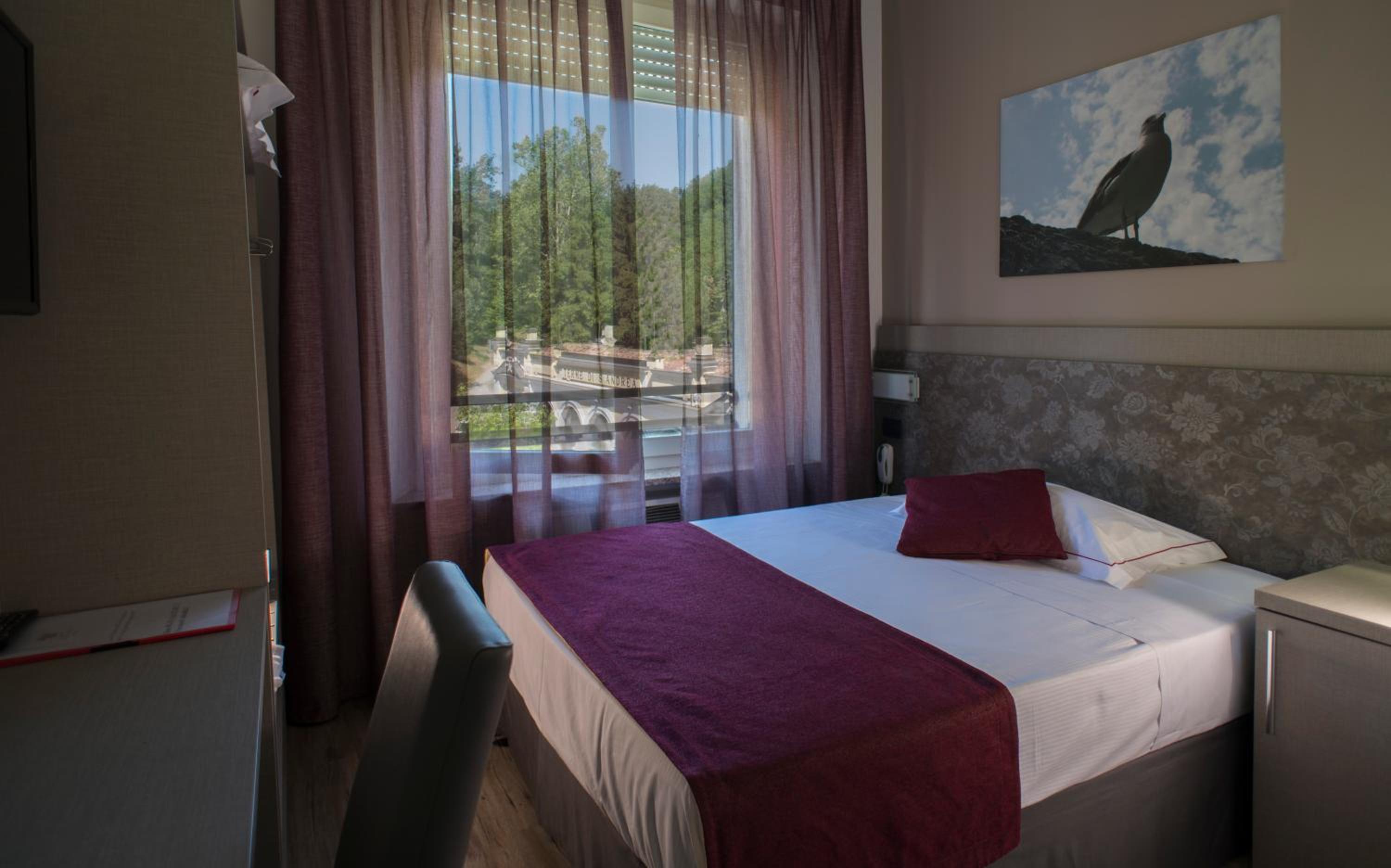 Double Room - Photo 13