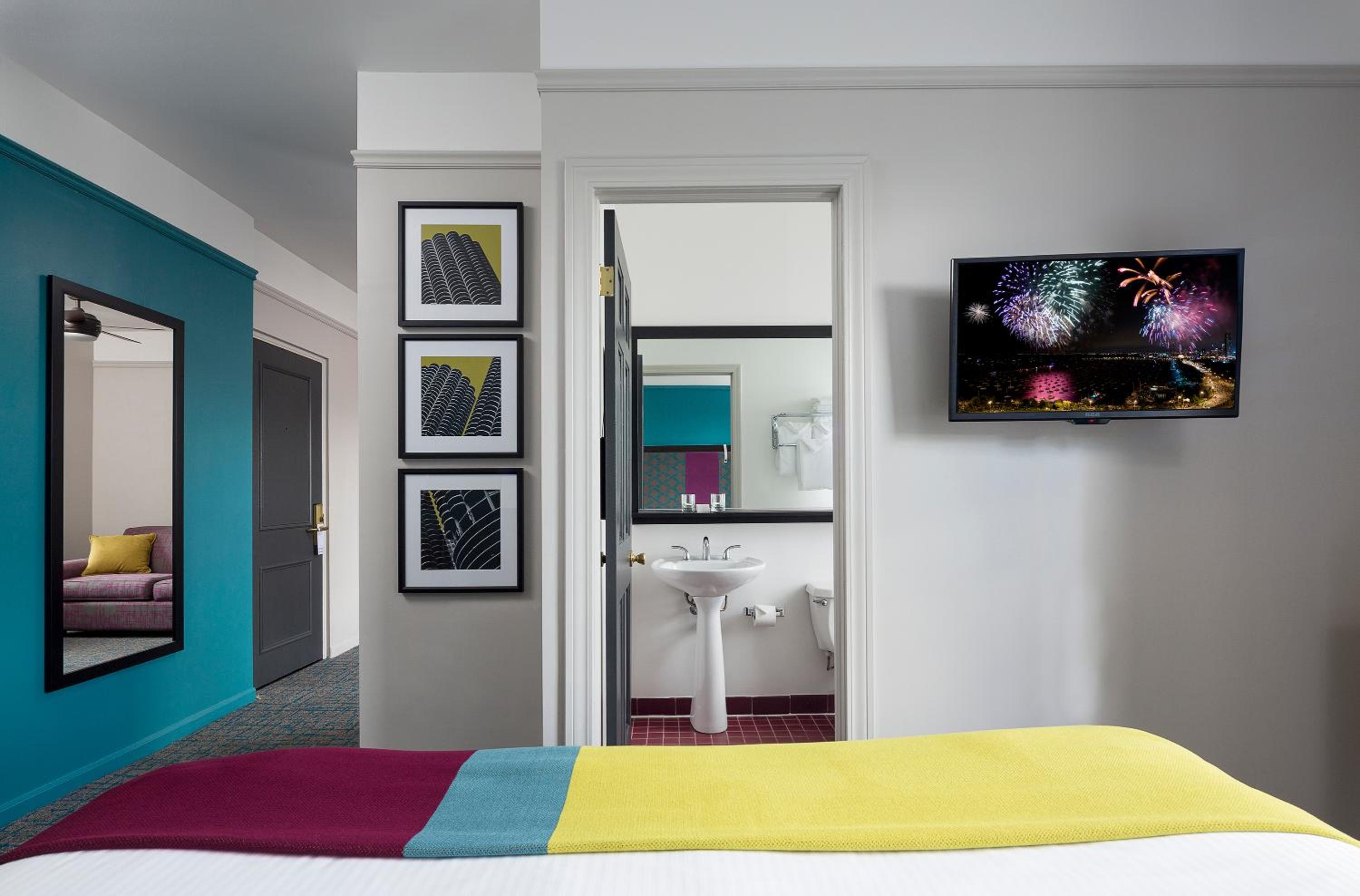 King Suite - Photo 3