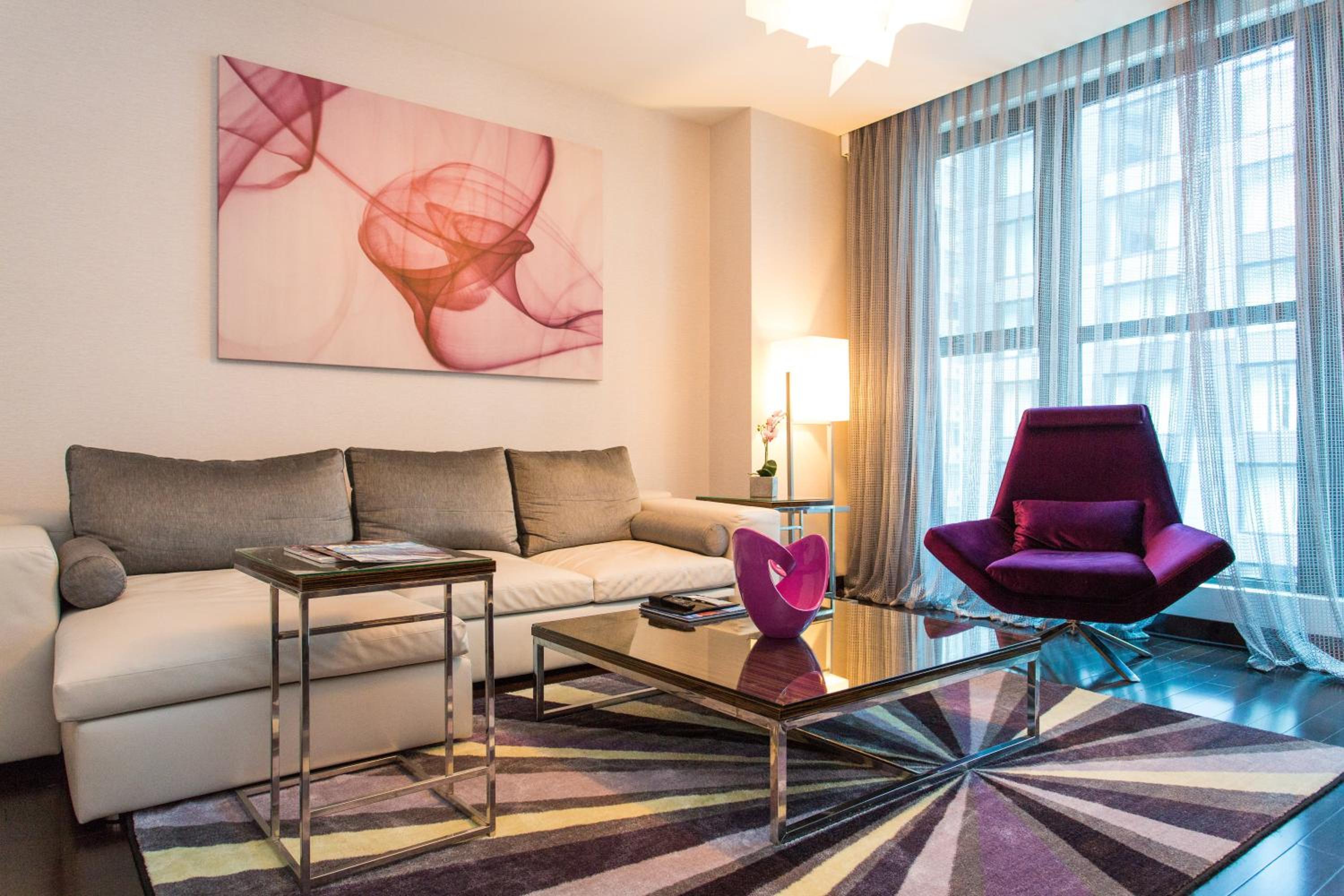 Queen Suite with Two Queen Beds - Photo 11