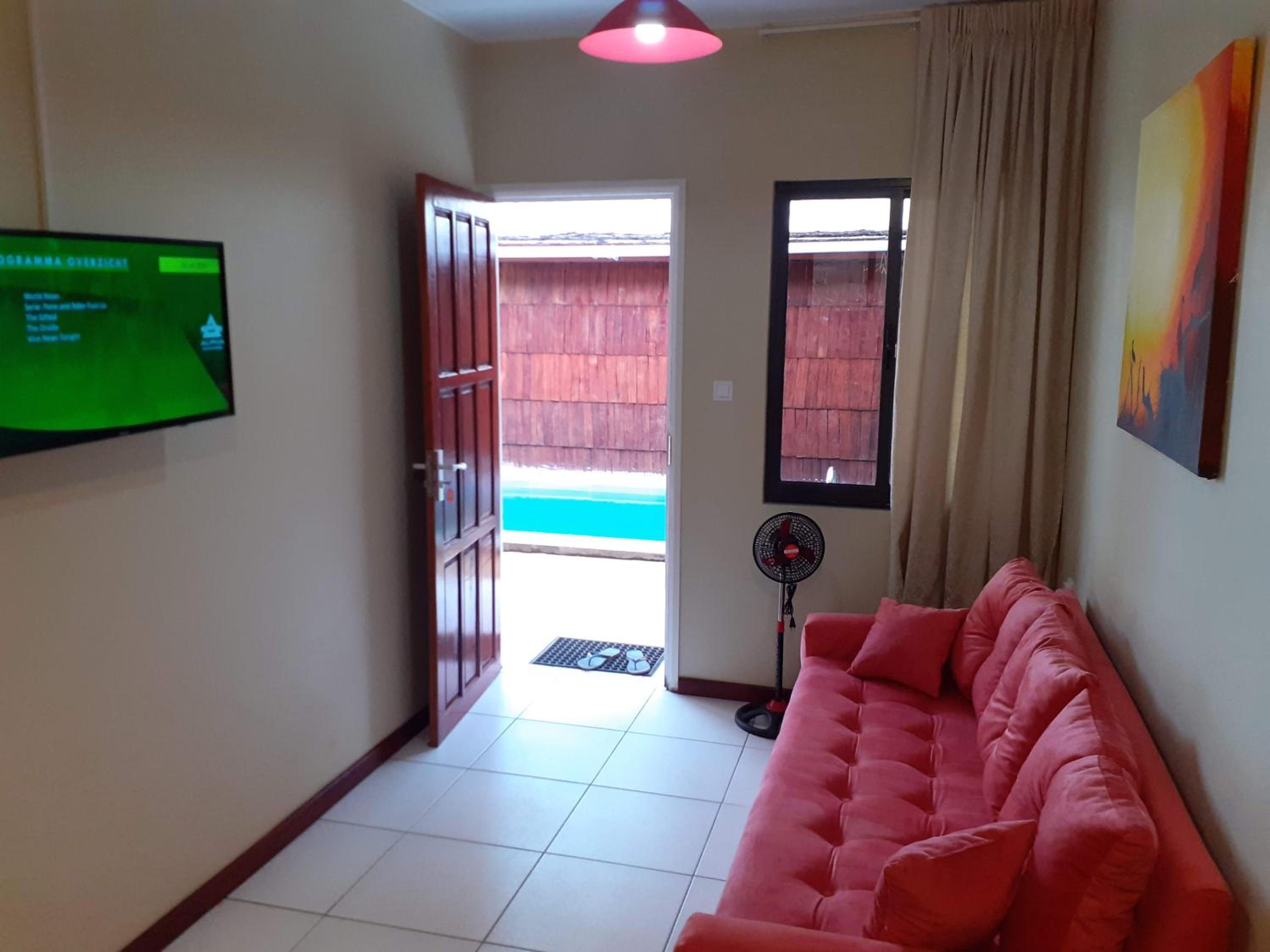 Apartment with Pool View