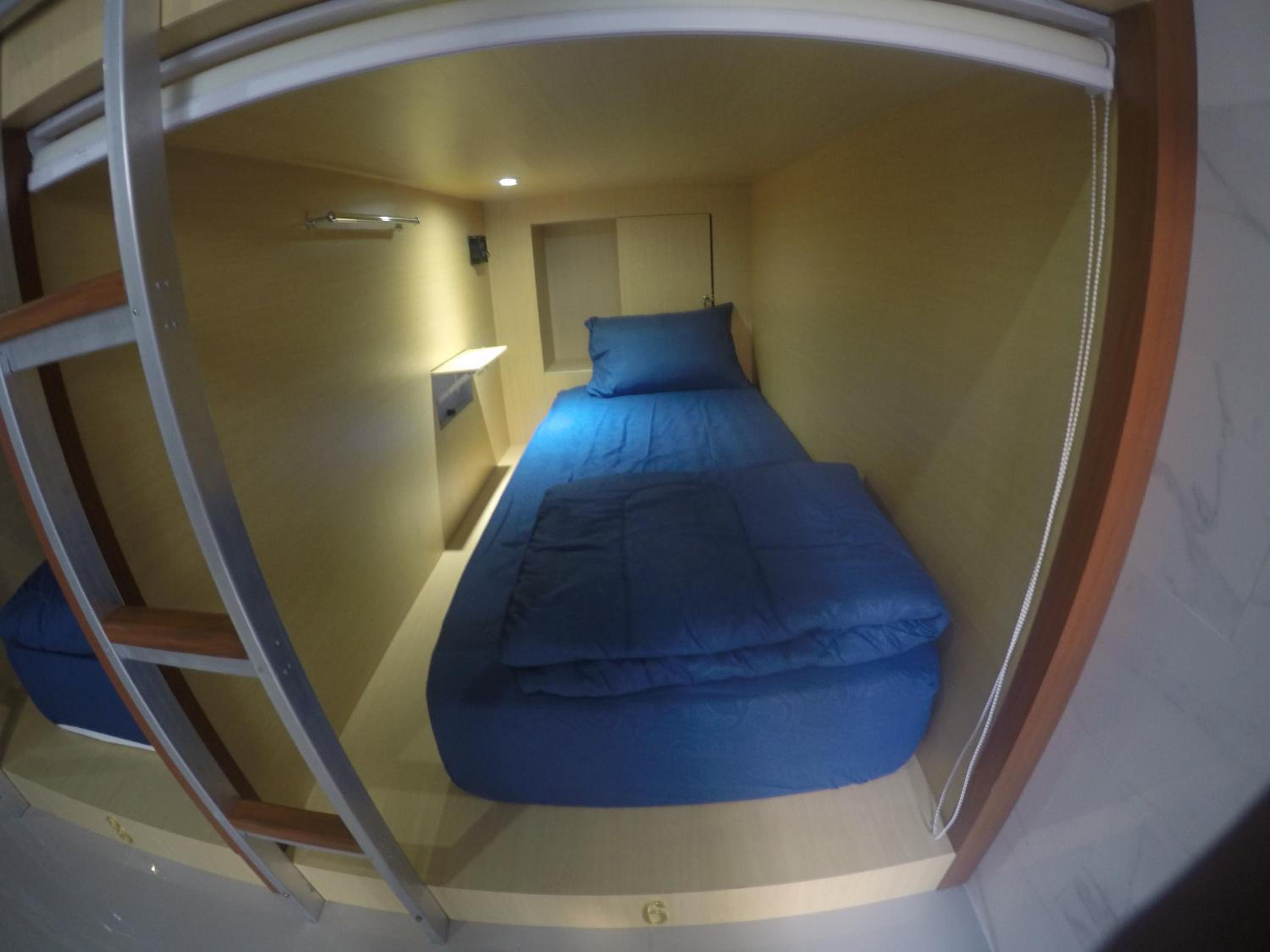 Bed in 8-Bed Mixed Dormitory Room photo 2