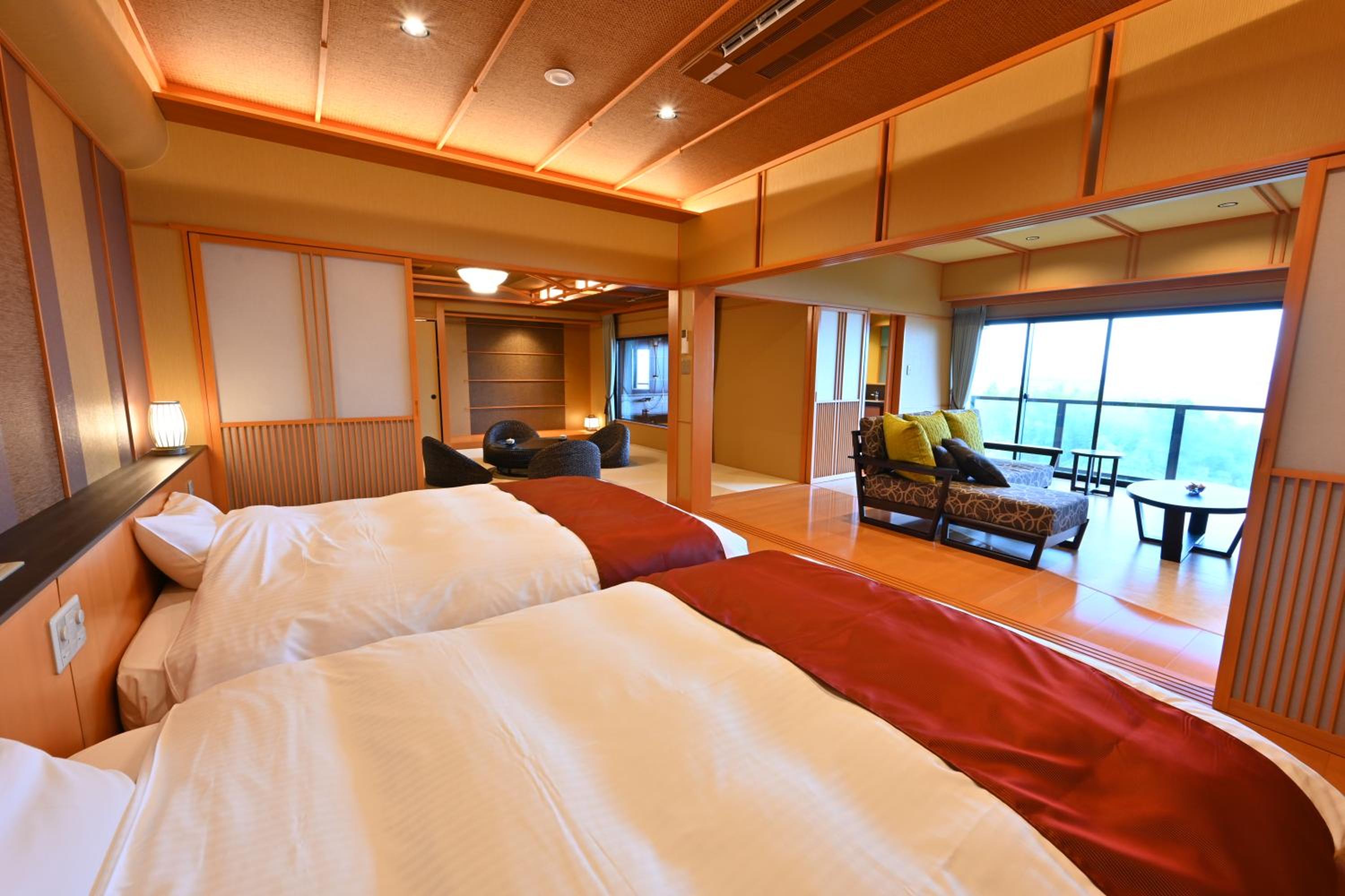 Suite with Open-Air Hot Spring Bath - Photo 12