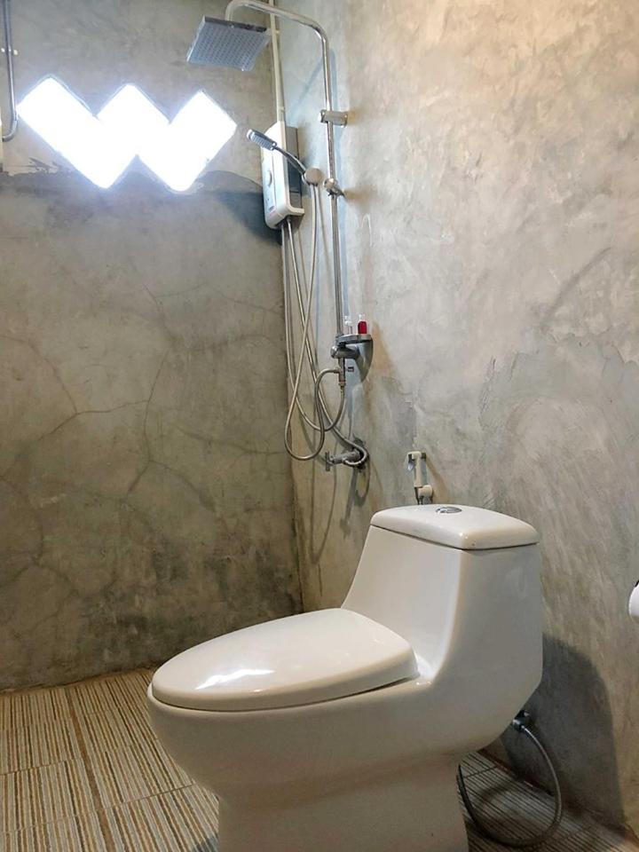 Triple Room with Private Bathroom - Photo 2