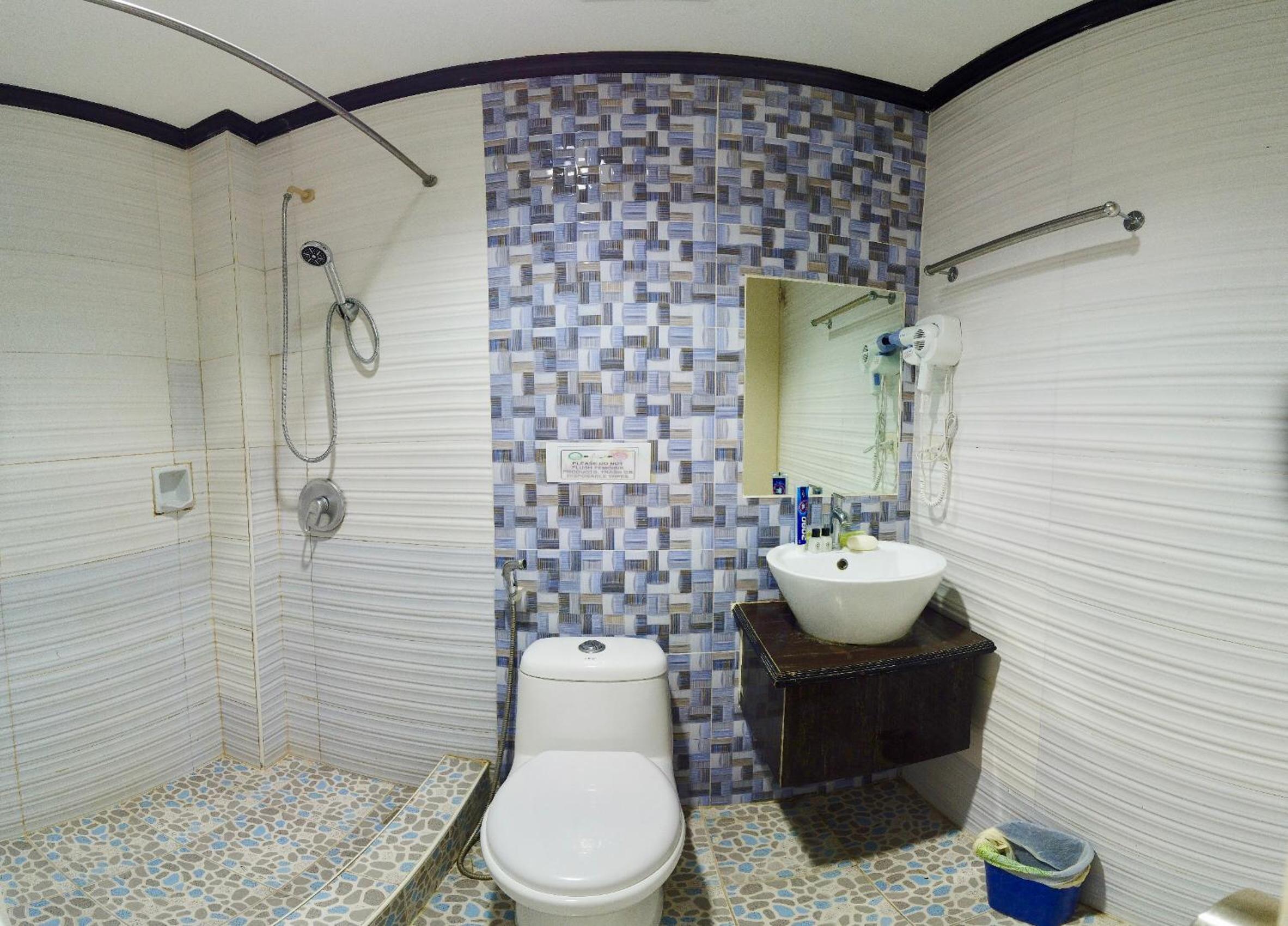 King Room with Balcony photo 2