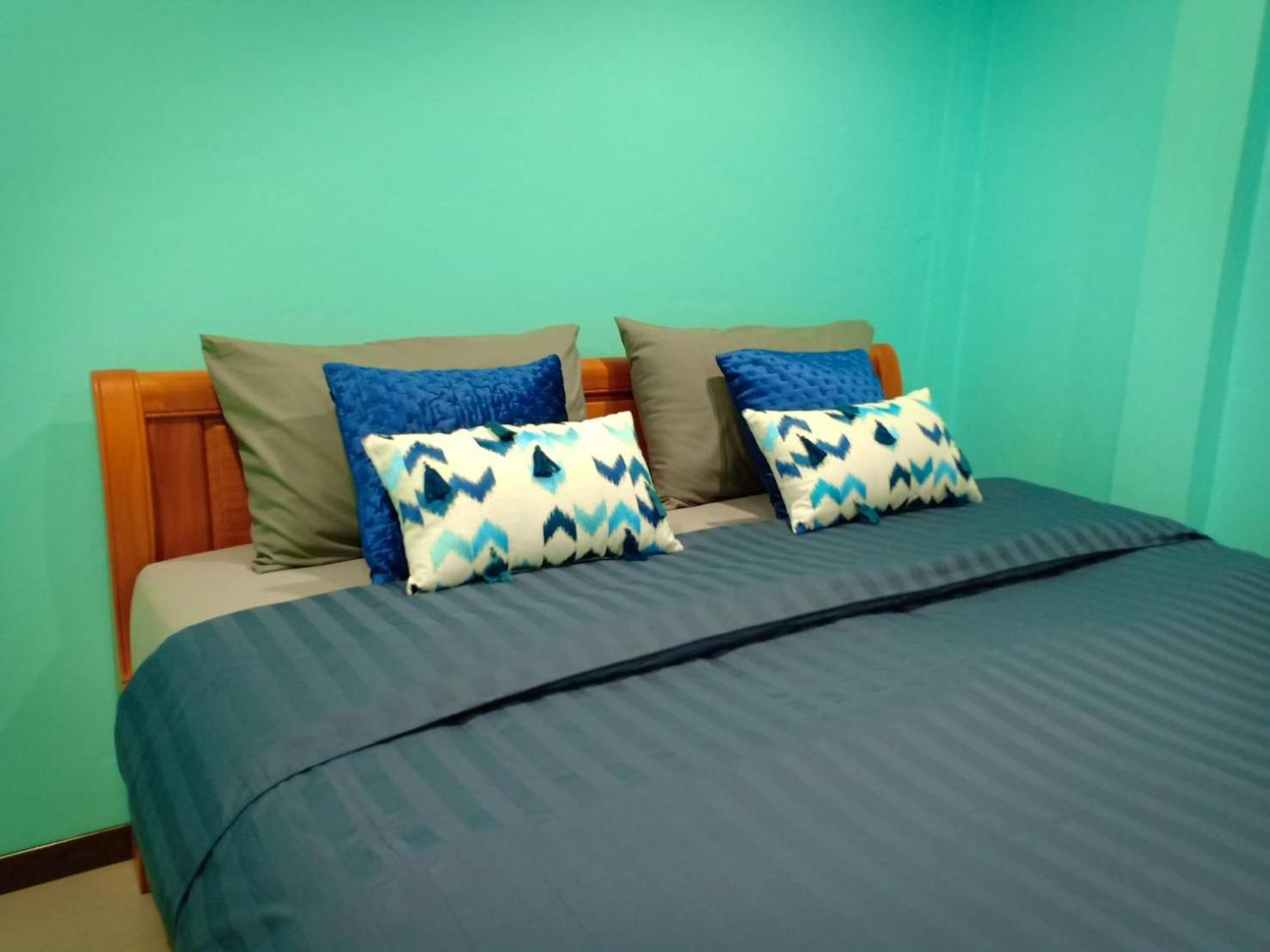 Double Room with Private Bathroom - Photo 5