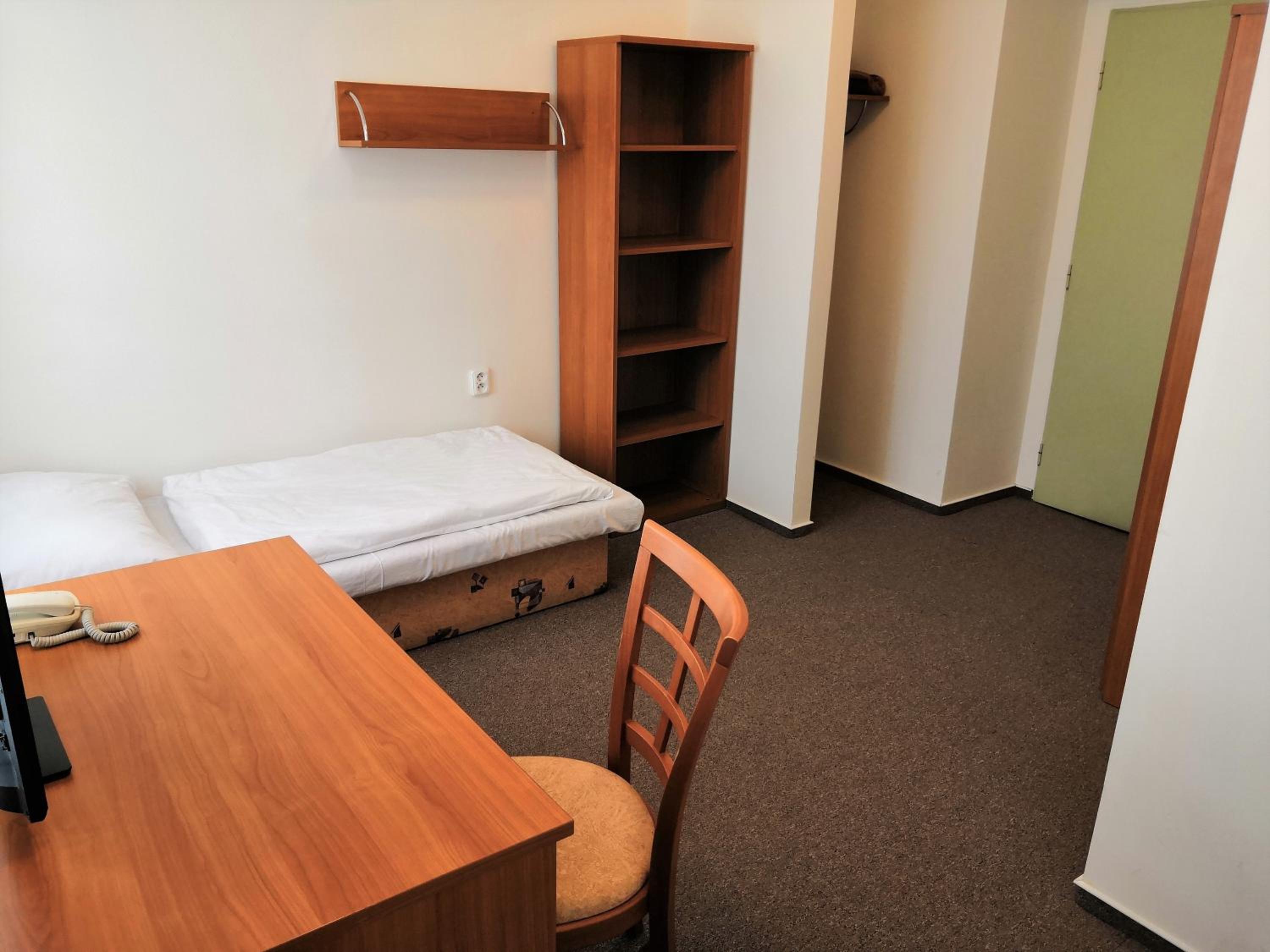 Economy Twin Room
